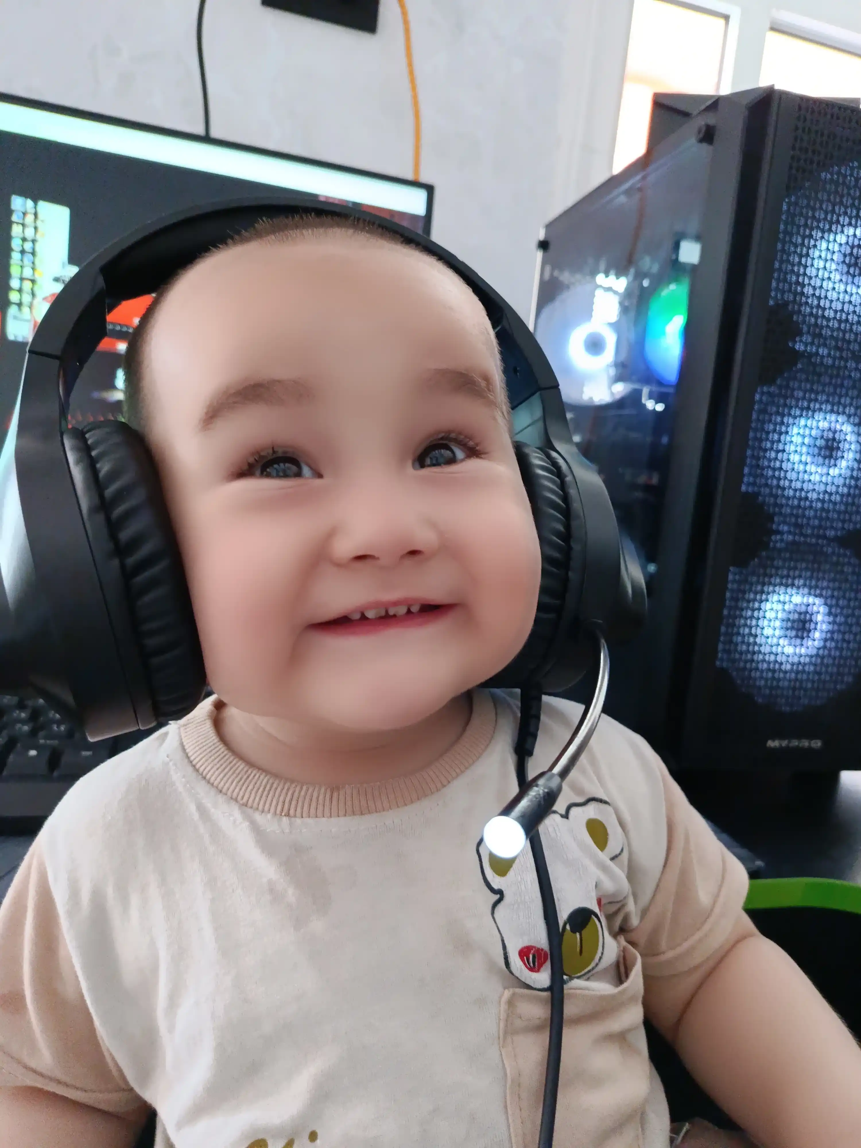 Gaming simli quloqchin CANYON Shadder GH 6,  RGB yoritgich bilan