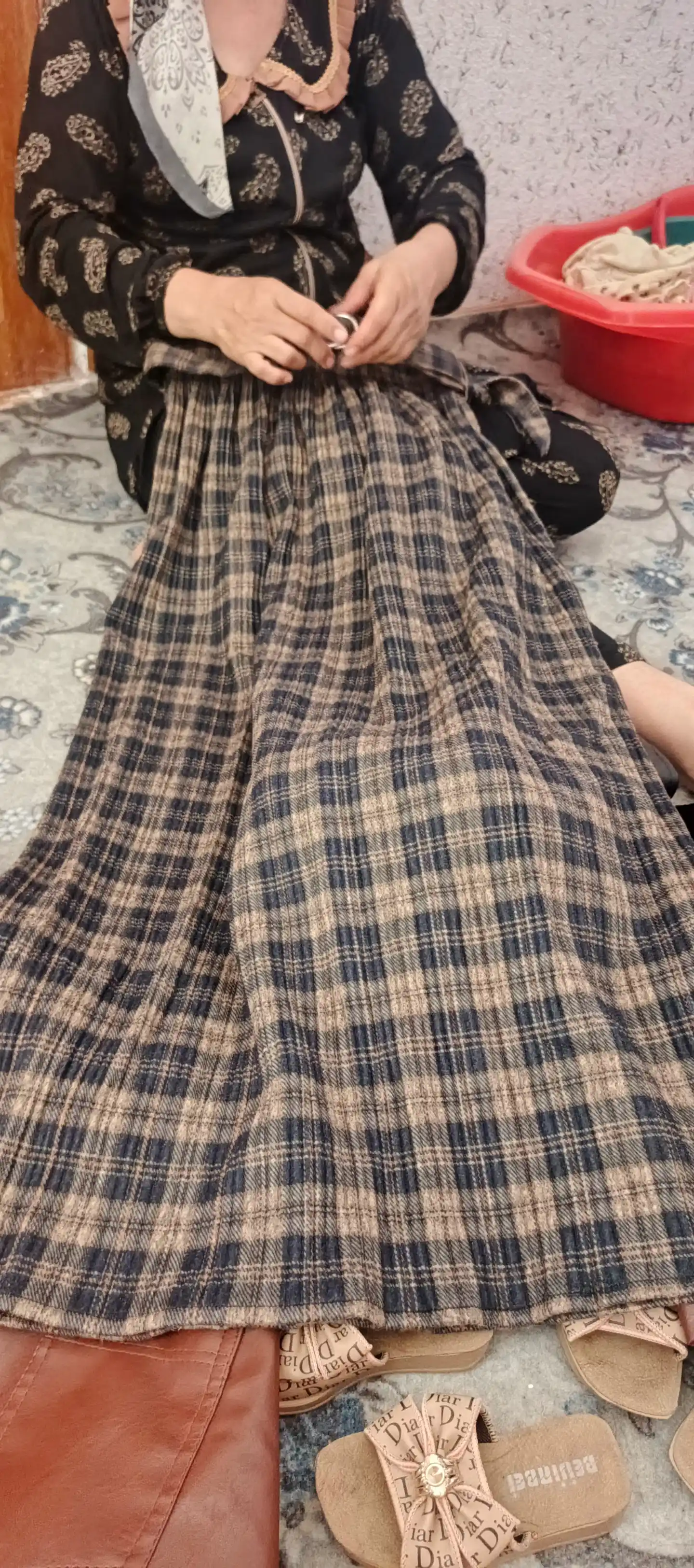 Ayollar uchun issiq yubka