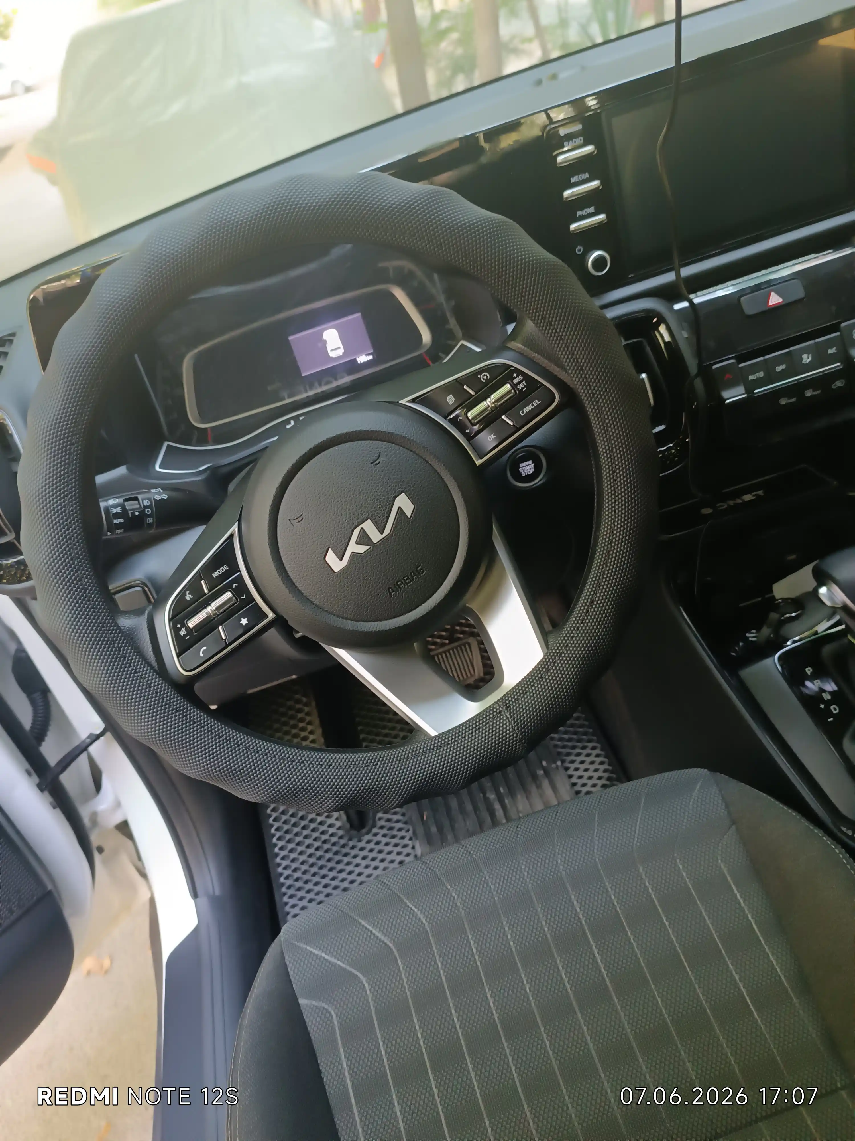 Массажный чехол на руль, универсальный(Damas/Cobalt/Spark/Nexia/Lacetti/Tracker/Onix/Matiz