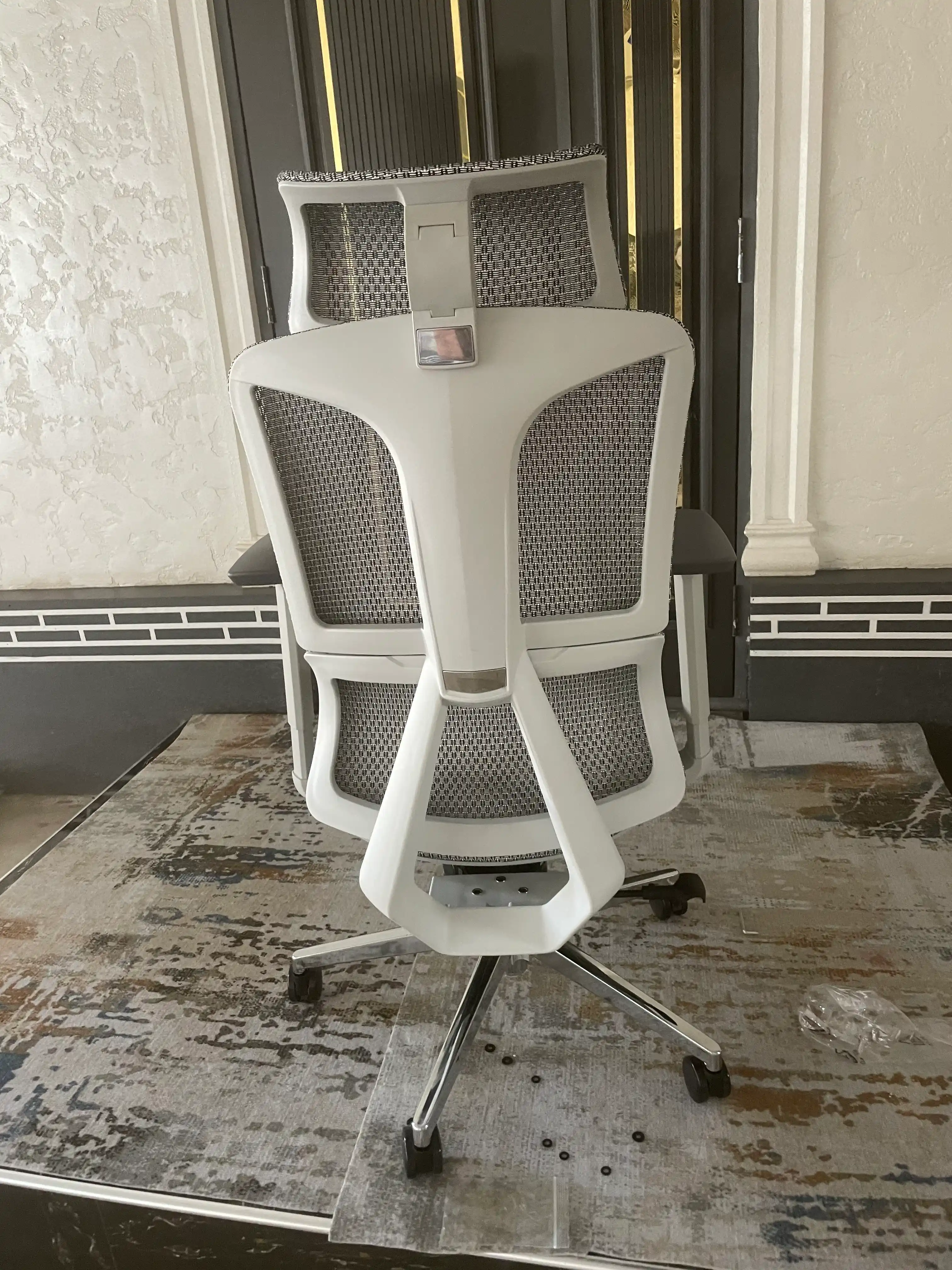 ERGO Air Pro HB Grey — ergonomik bosh suyanchiqli ofis kreslosi