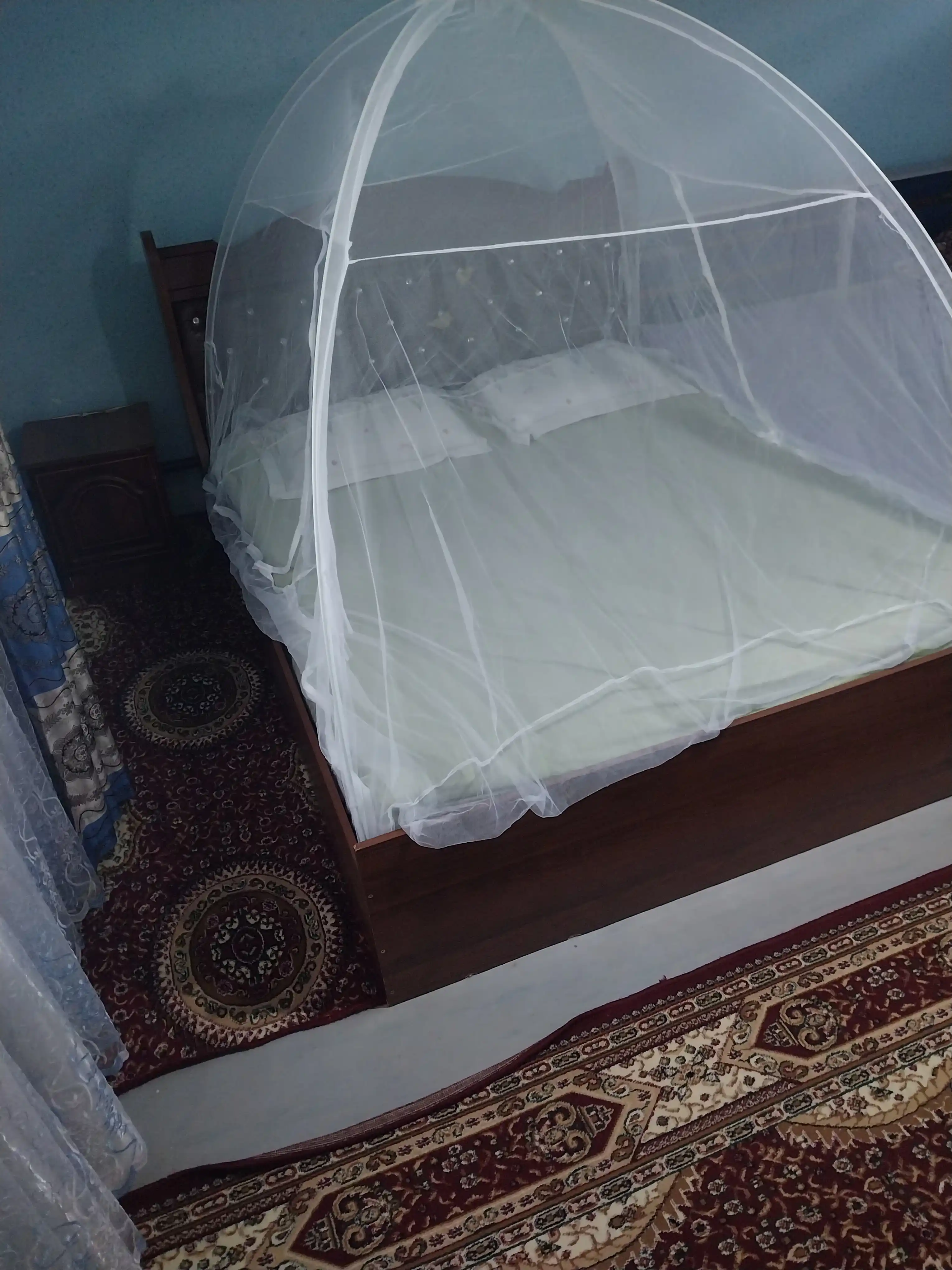 Ikki kishili yig'ma pashshaxona 240смx240см katta o'lchamda (2.4х2.4м)