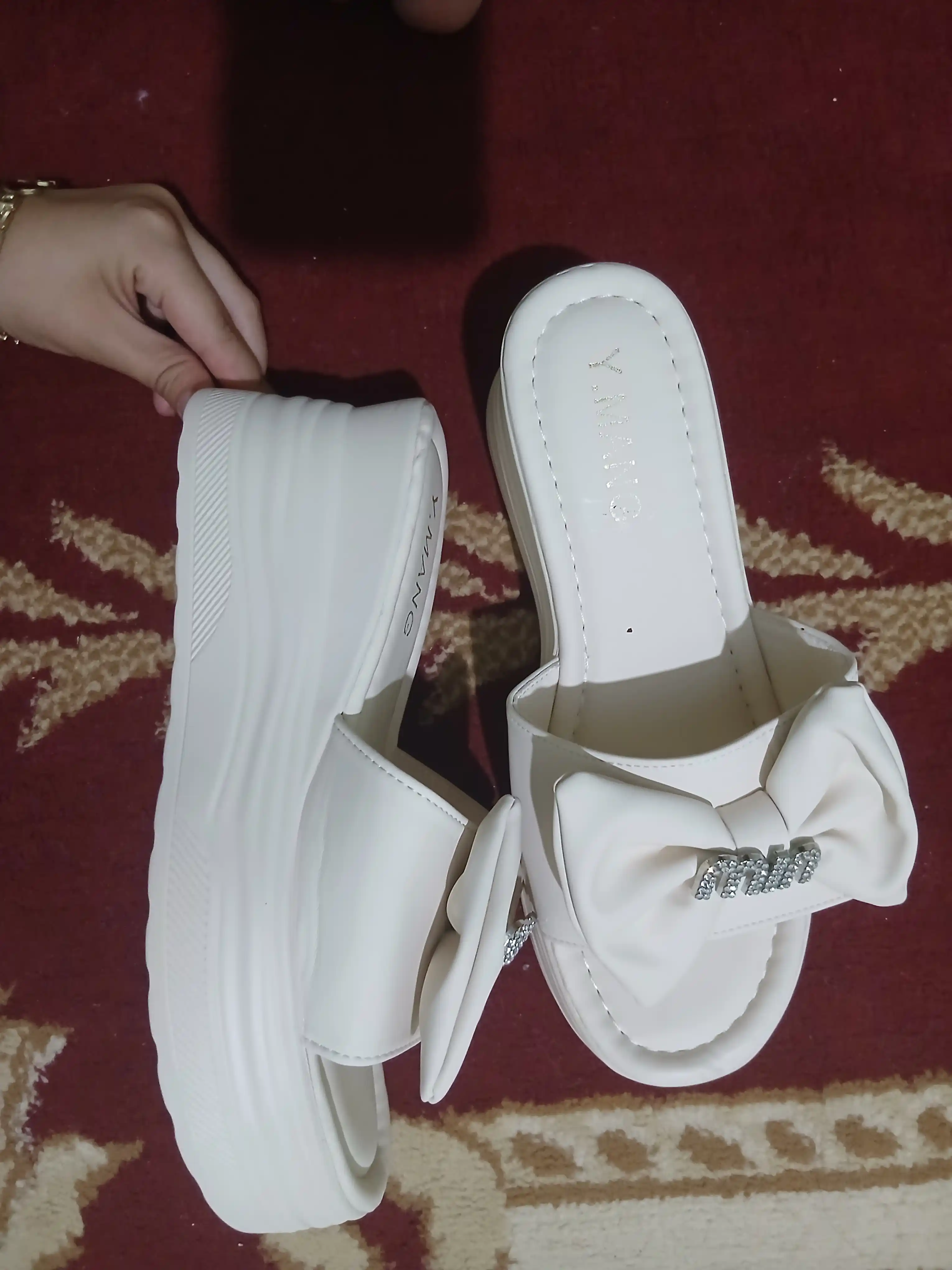 Ayollar oyoq kiyimi, kuzgi sandal, shippak, sabo