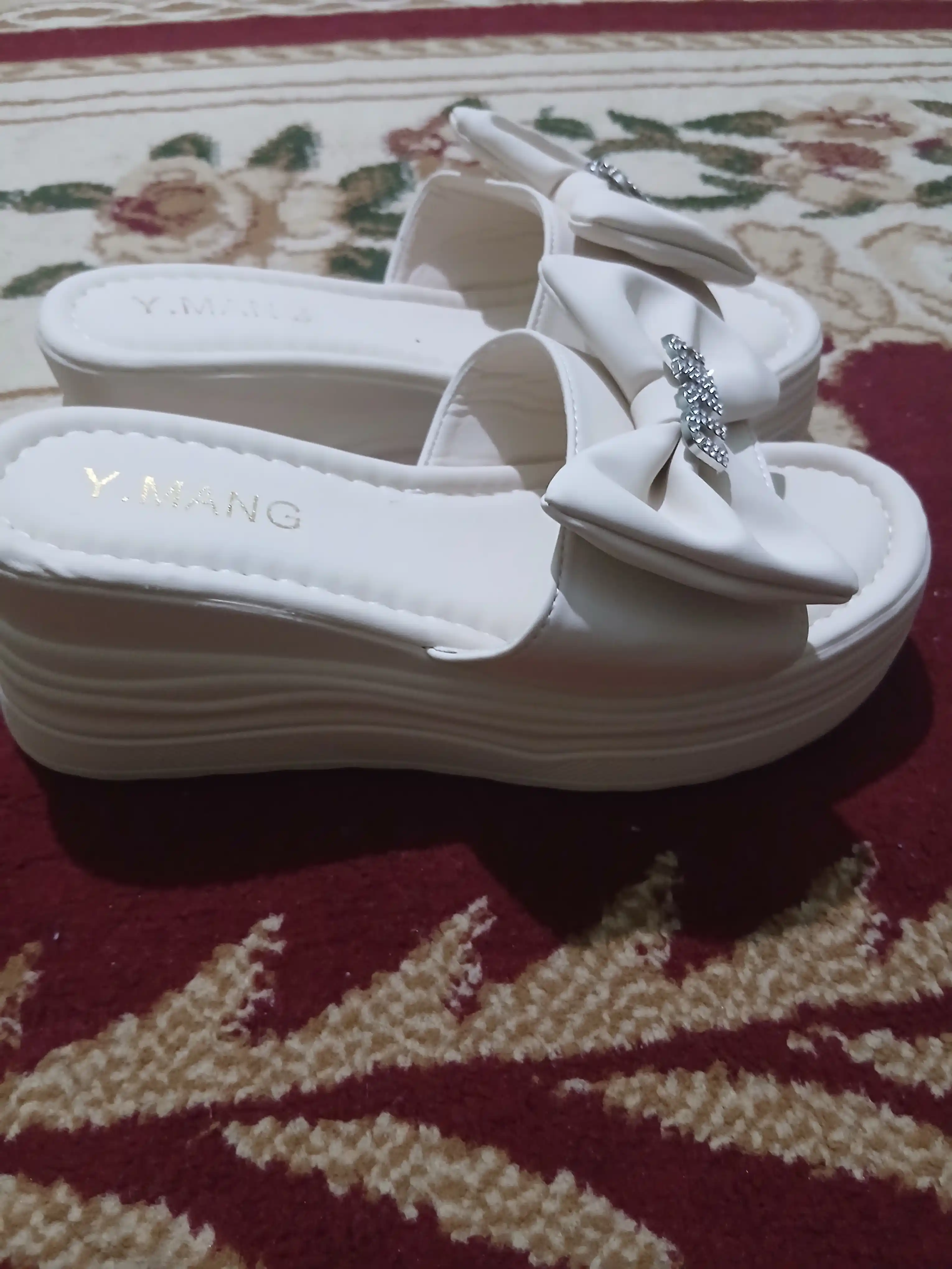 Ayollar oyoq kiyimi, kuzgi sandal, shippak, sabo