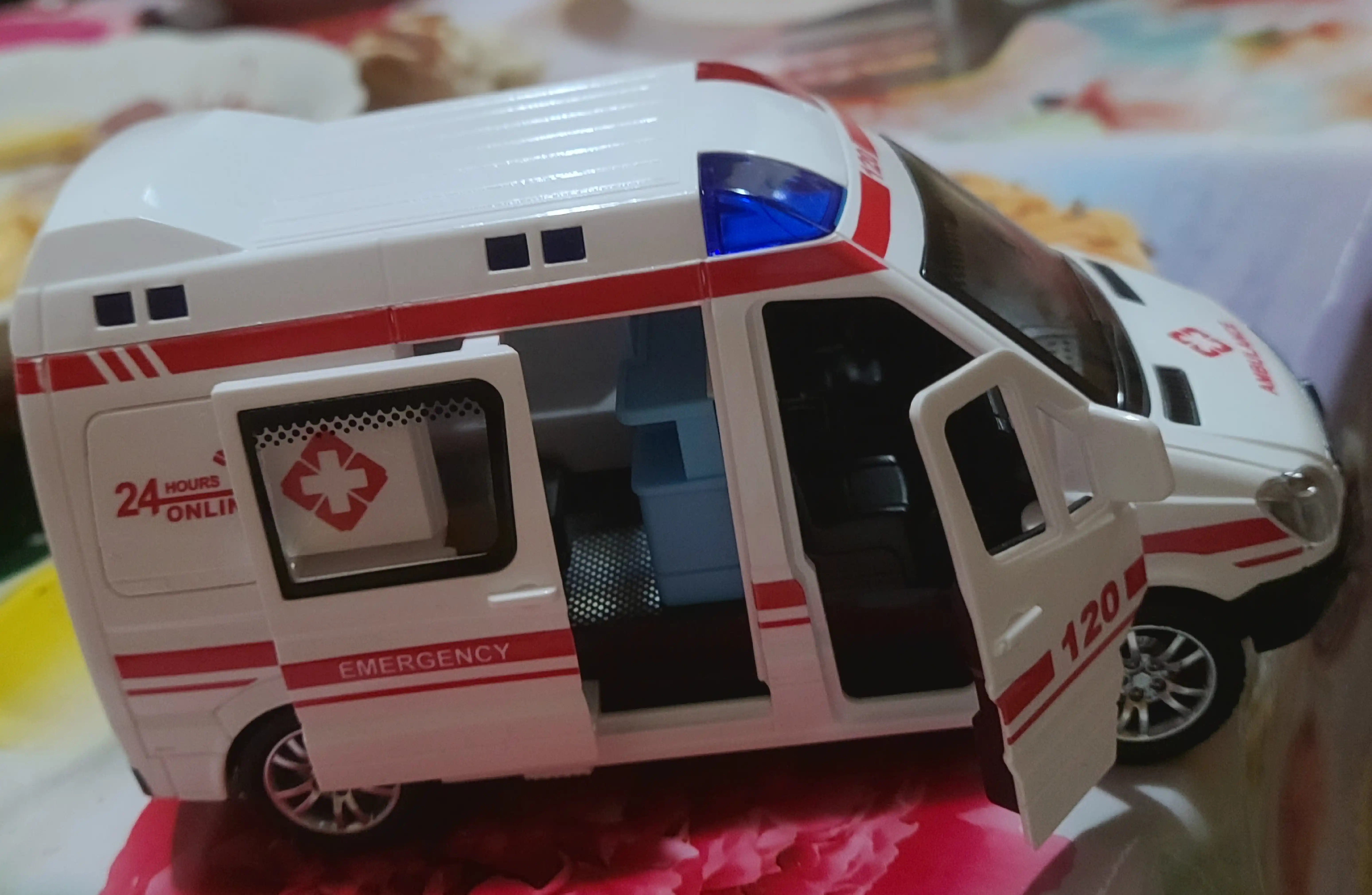 Коллекционные детские машины, Rolls Royce, Gelik, Jeep, Prado, Bentley, Police car