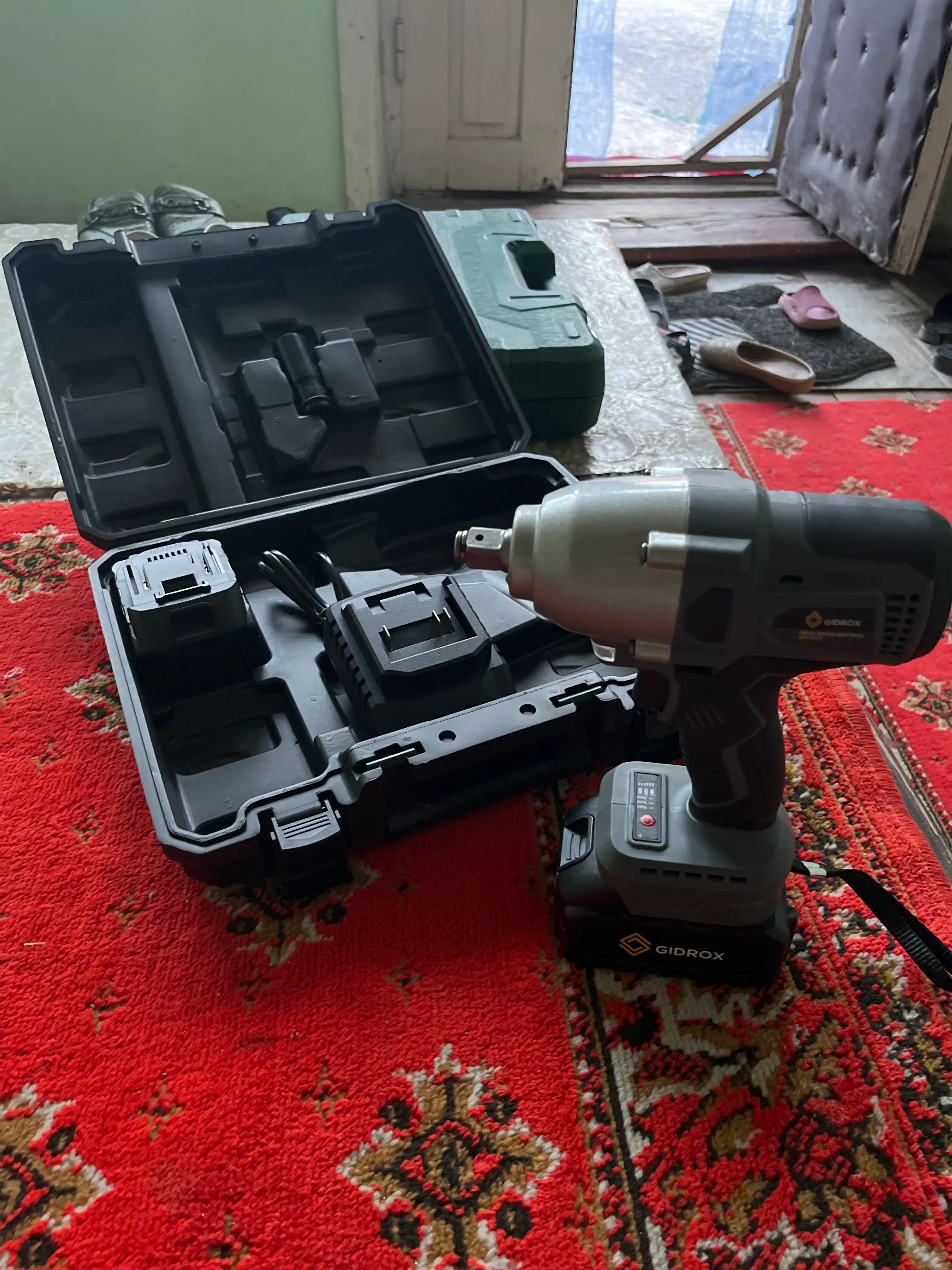 Гайковерт ударный, профессиональный гайковёрт GIDROX GPD-21V-D 600 N.M