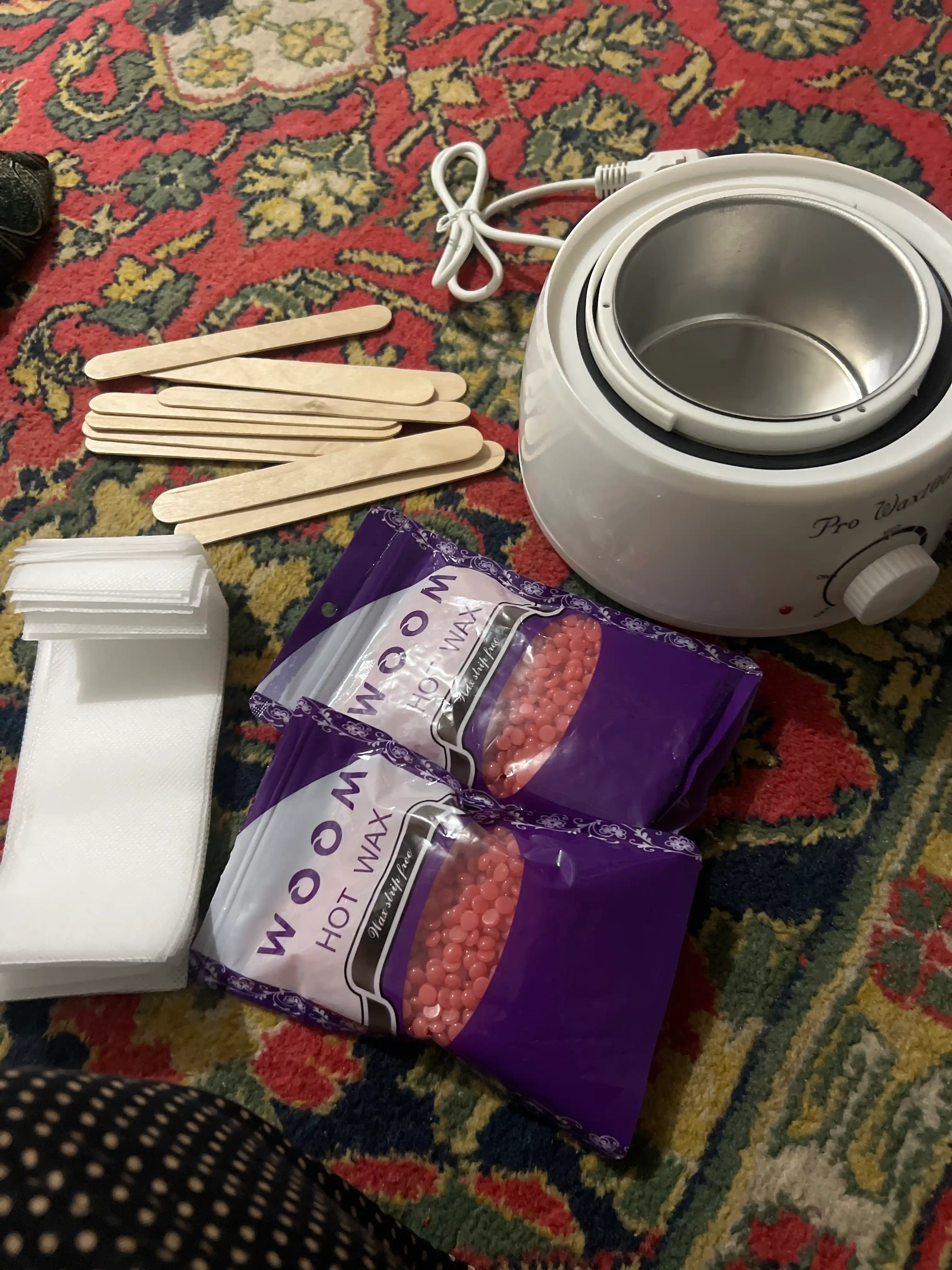 Depilatsiya to'plami: mum, depilyatsiya qozoncha, depilatsiya mumi 100 g, cho'p, 10 dona