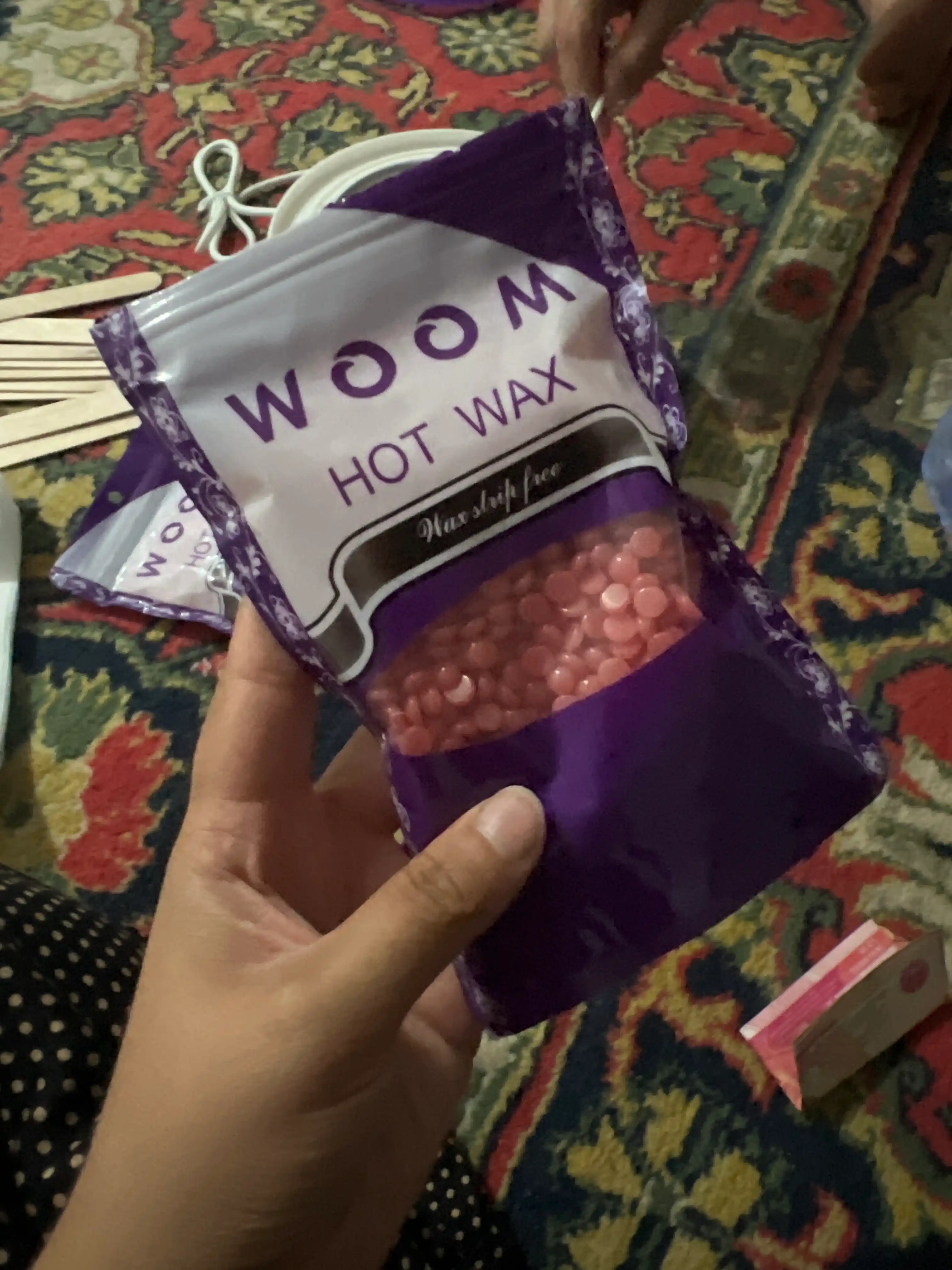 Depilatsiya to'plami: mum, depilyatsiya qozoncha, depilatsiya mumi 100 g, cho'p, 10 dona