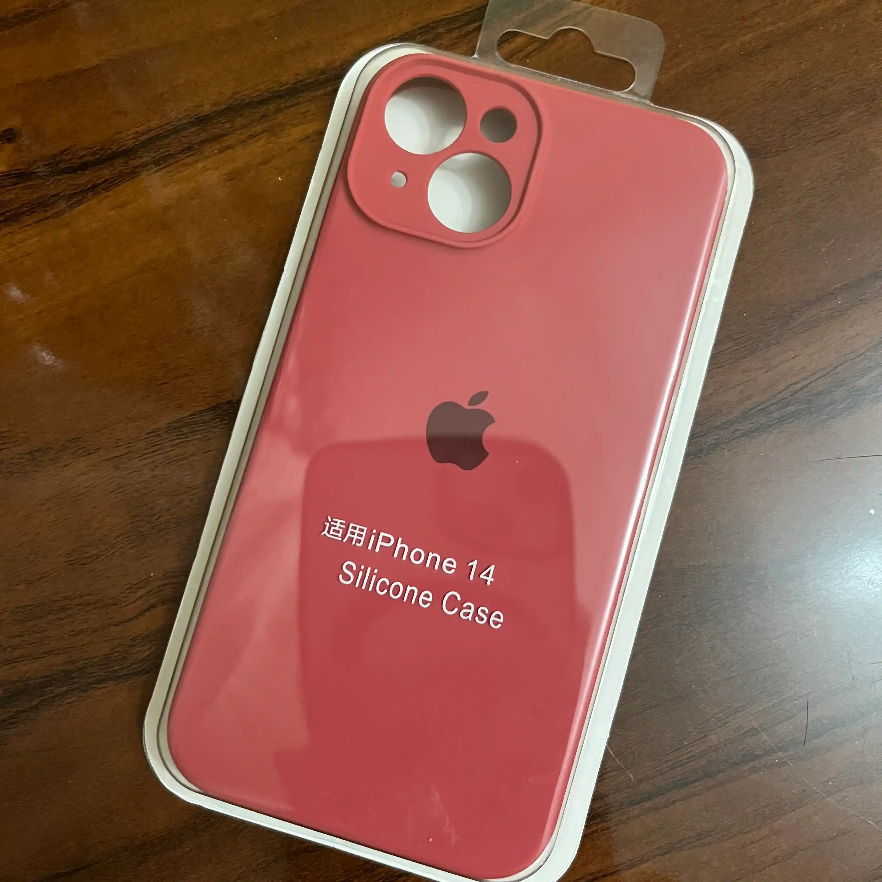 Силиконовый чехол с логотипом для iPhone 11–18 серий