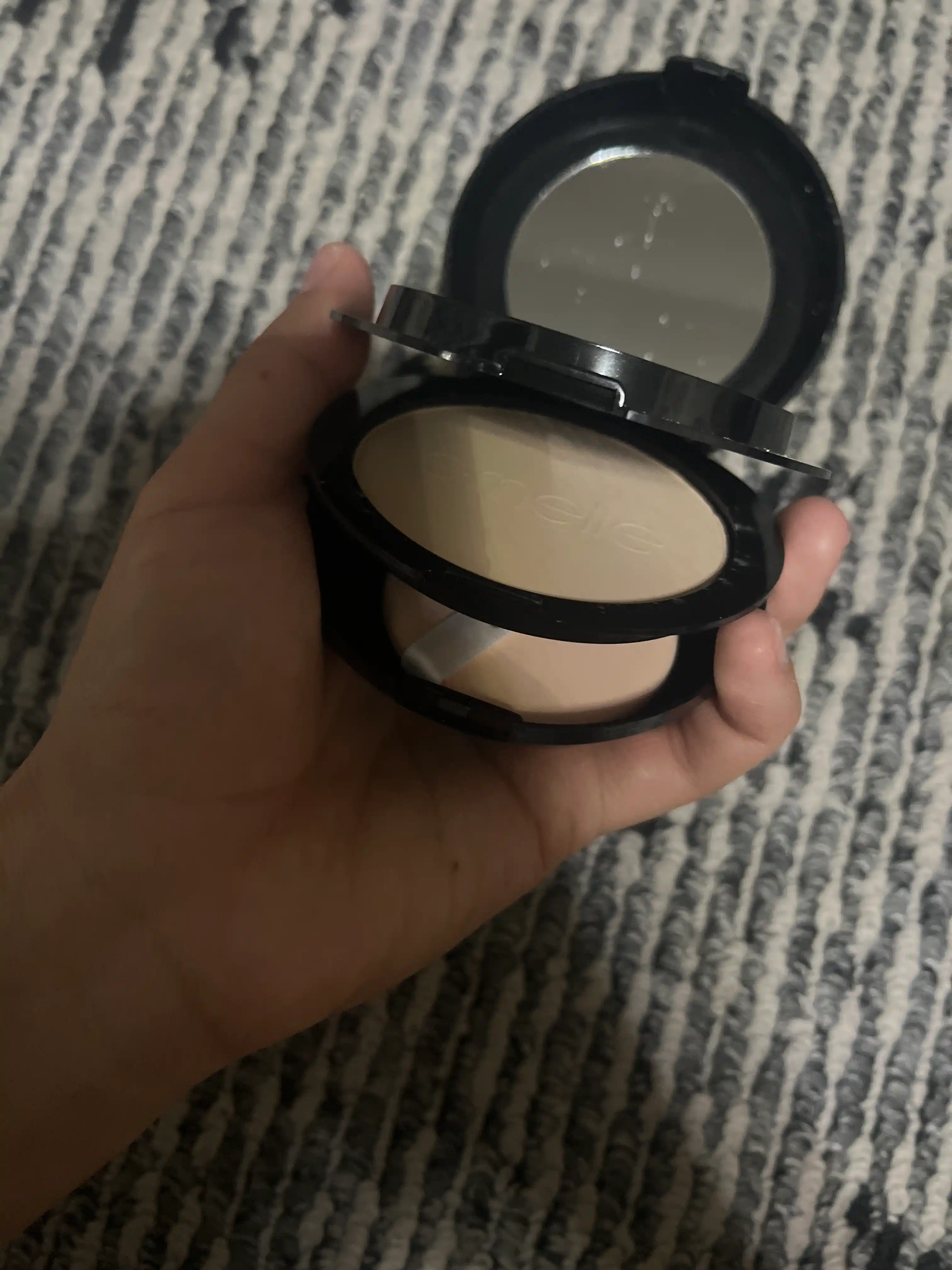 Пудра для лица Emelie BB/HD компактная Matte Powder, SPF, матовая, стойкая