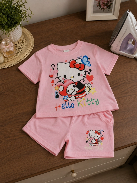 Футболка и шорты комплект. Летний костюм Hello Kitty для девочек