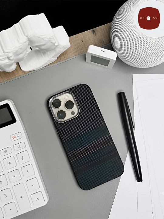 Karbon chexol iPhone 13, 14, 15, 16, 17 Pro Max, Magsafe bilan — ayfon chehol 16 Pro Max