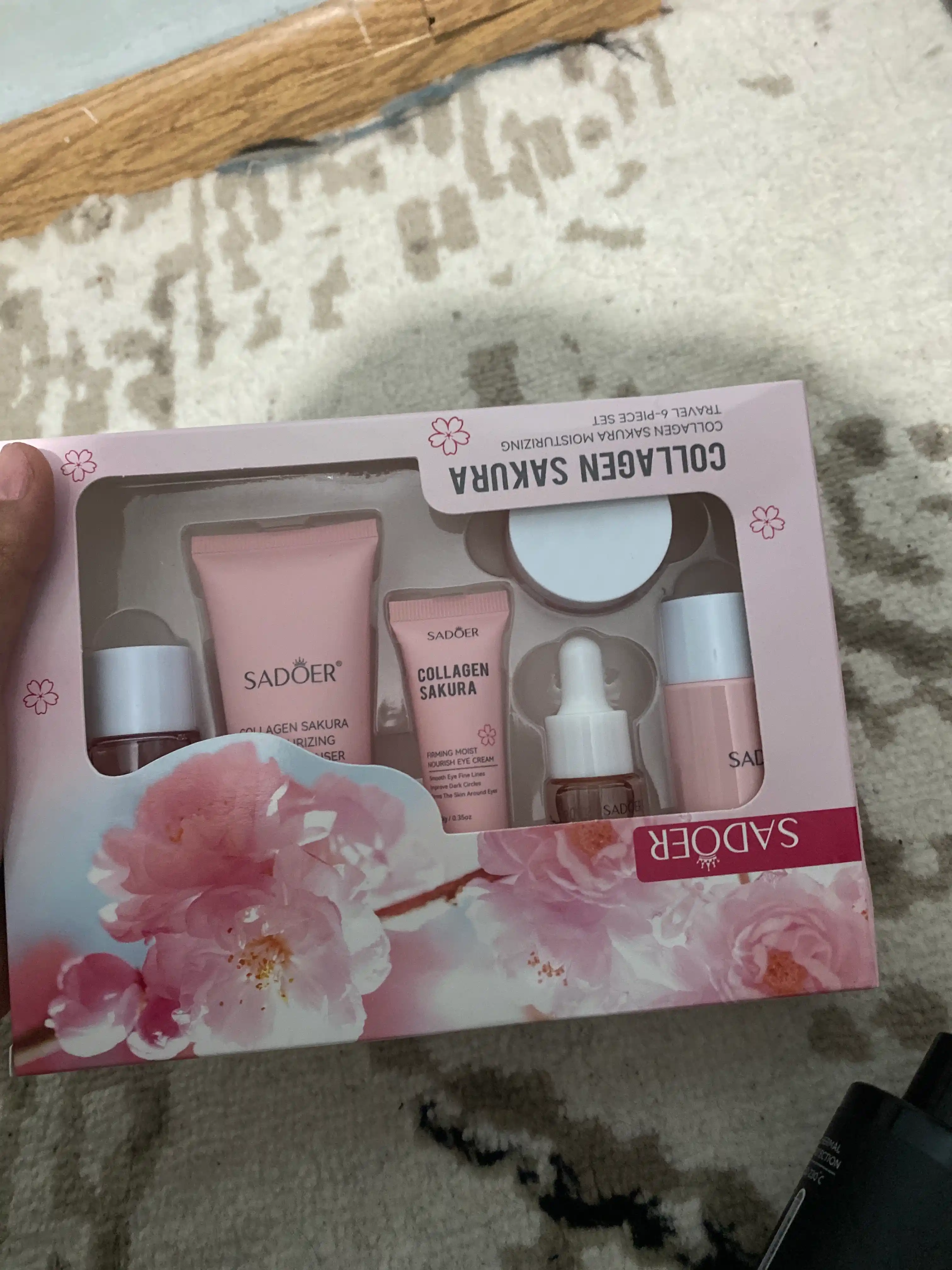 SADOER Collagen Sakura yuz parvarishi to‘plami 6 dona, kollagen va sakura ekstrakti bilan
