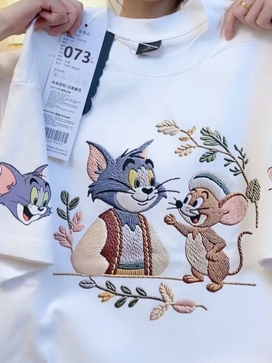 Женская футболка оверсайз — Tom and Jerry с принтом, 95% хлопок - 