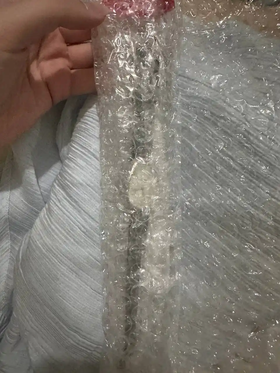 Ayollar qo‘l soati, kvarts mexanizmli, metall brasletli, klassik va elegant soat