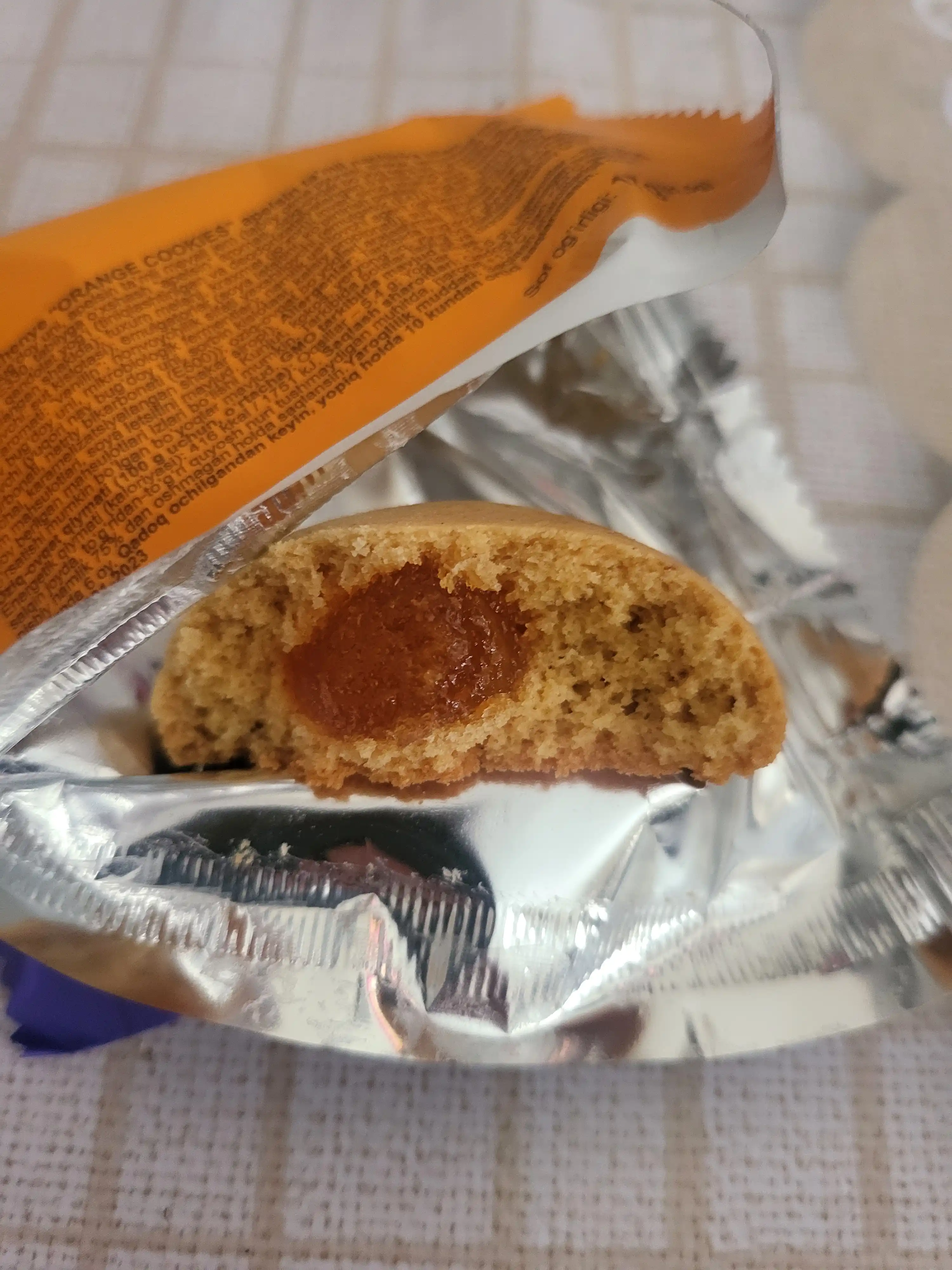 Печенье сдобное с начинкой со вкусом апельсина "ORANGE COOKIES"