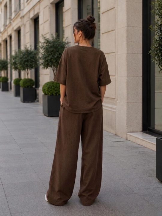 Ayollar uchun zig‘ir matoli dvoyka oversize — yozgi keng shimli kostyum