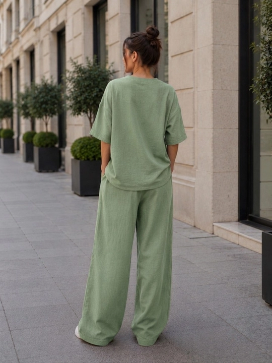 Ayollar uchun zig‘ir matoli dvoyka oversize — yozgi keng shimli kostyum
