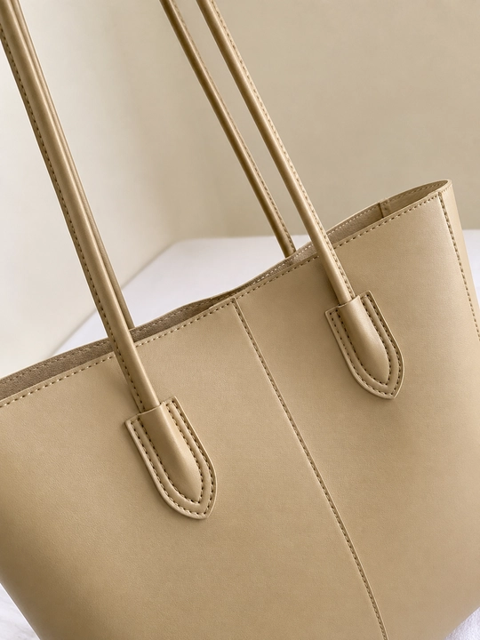 Ayollar uchun katta shopper sumka, PU charm tote, ish va hujjatlar uchun