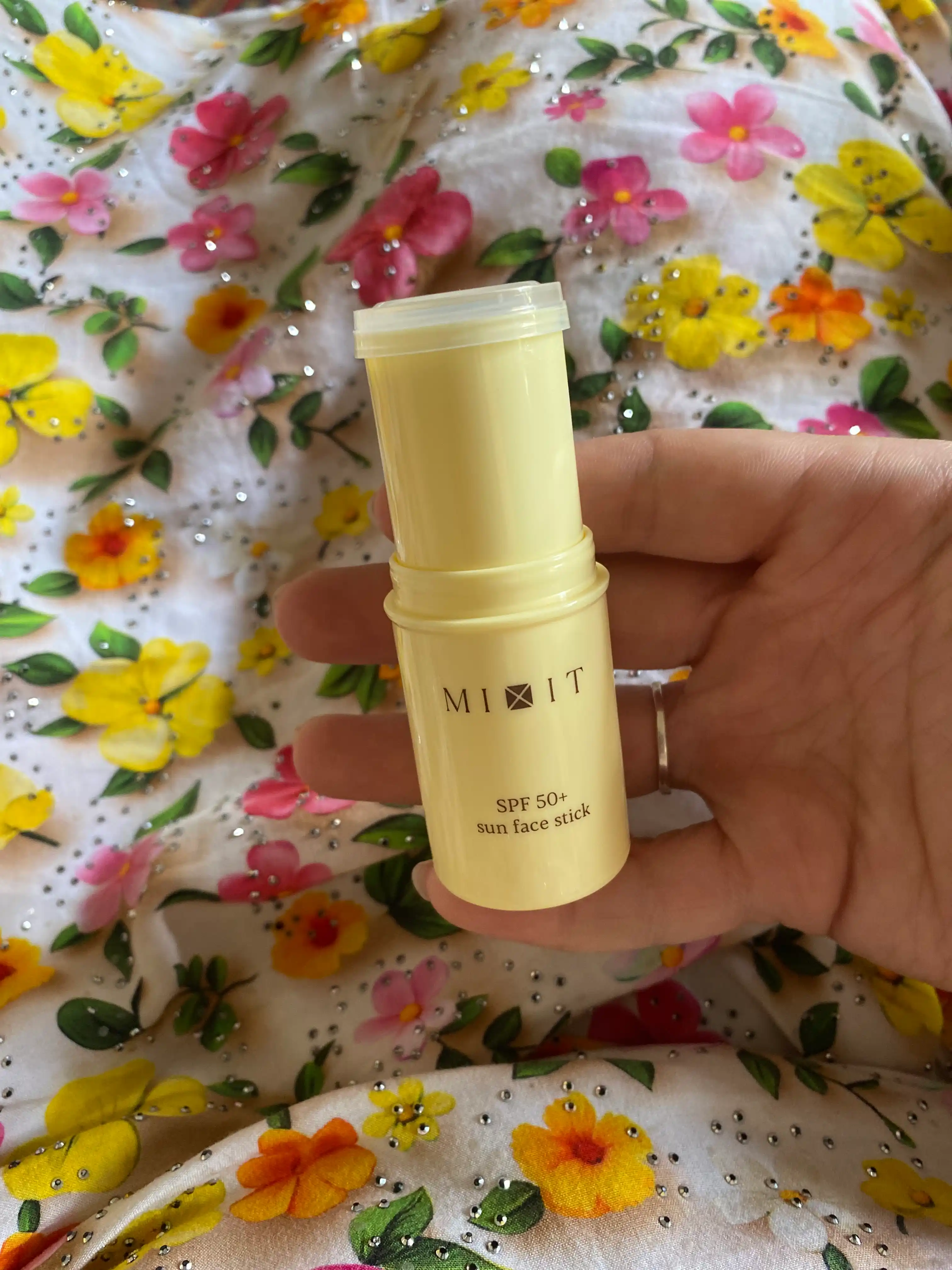 Солнцезащитный стик для лица MIXIT SPF 50+ SUN Face Stick, 15 гр
