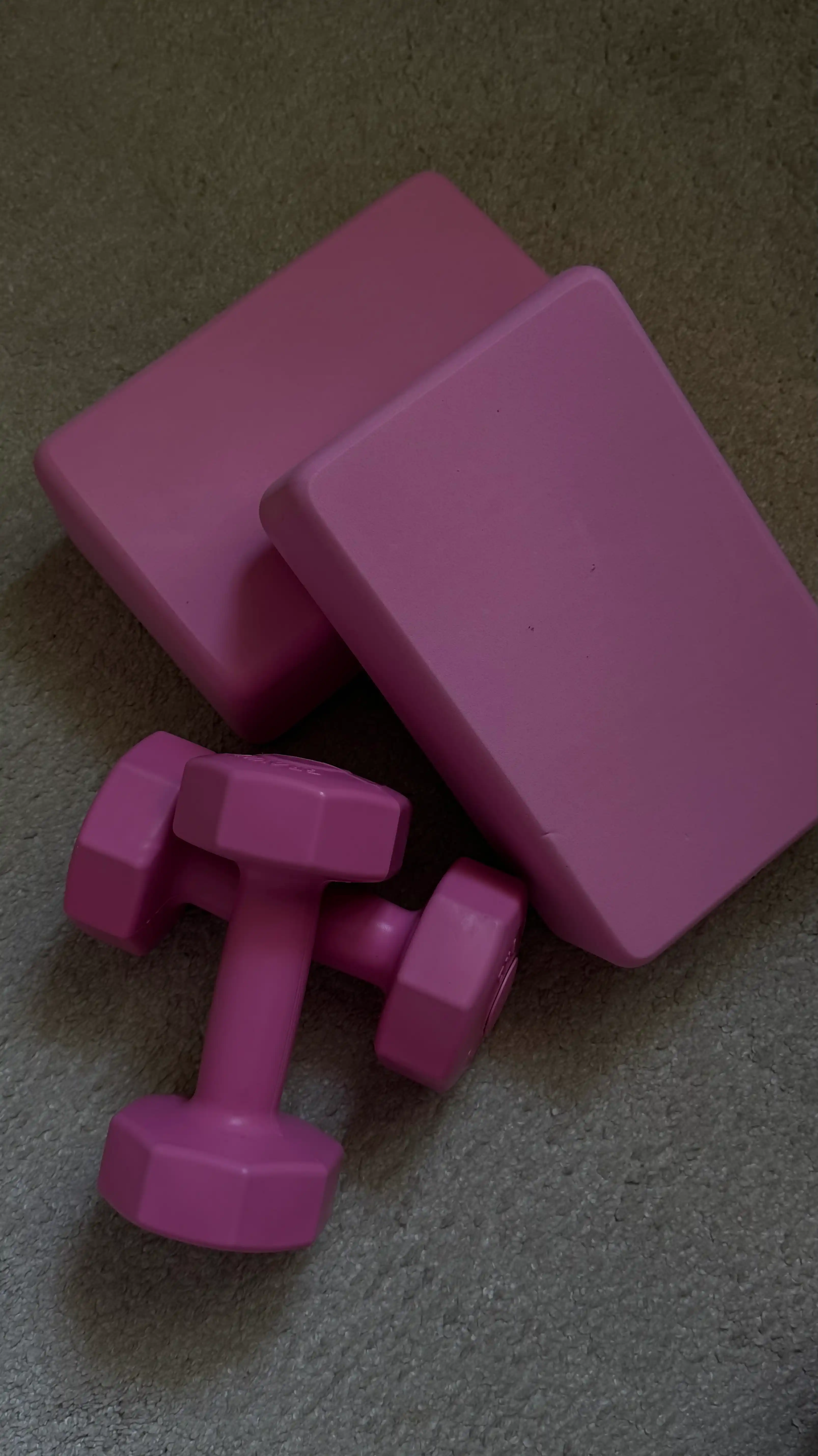 Yoga, fitnes va pilates uchun g‘isht, 23 x 15 x 8 sm