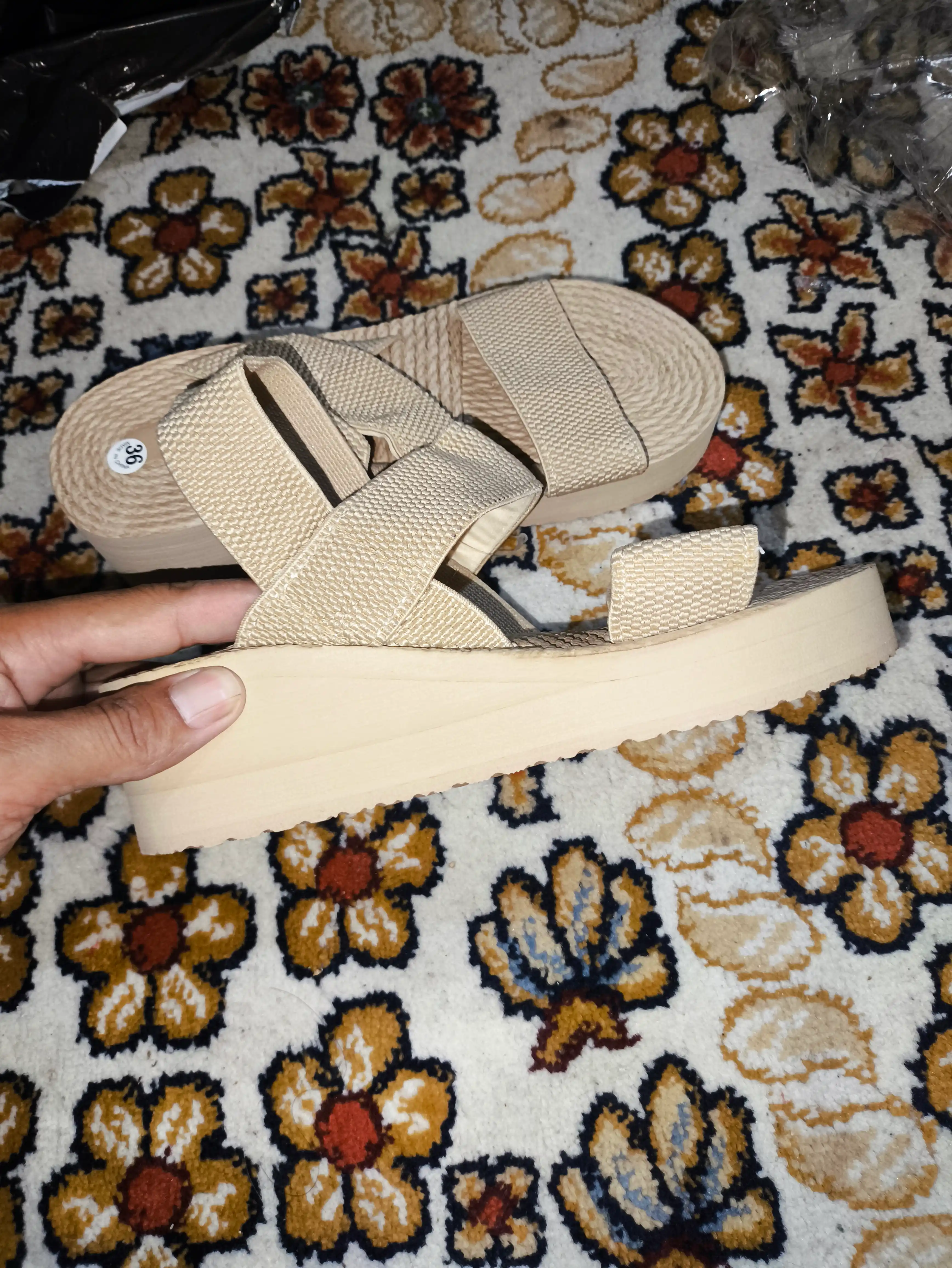 Ayollar uchun yozgi sandal yengil va qulay sandallari Xitoyda ishlab chiqarilgan 36-40