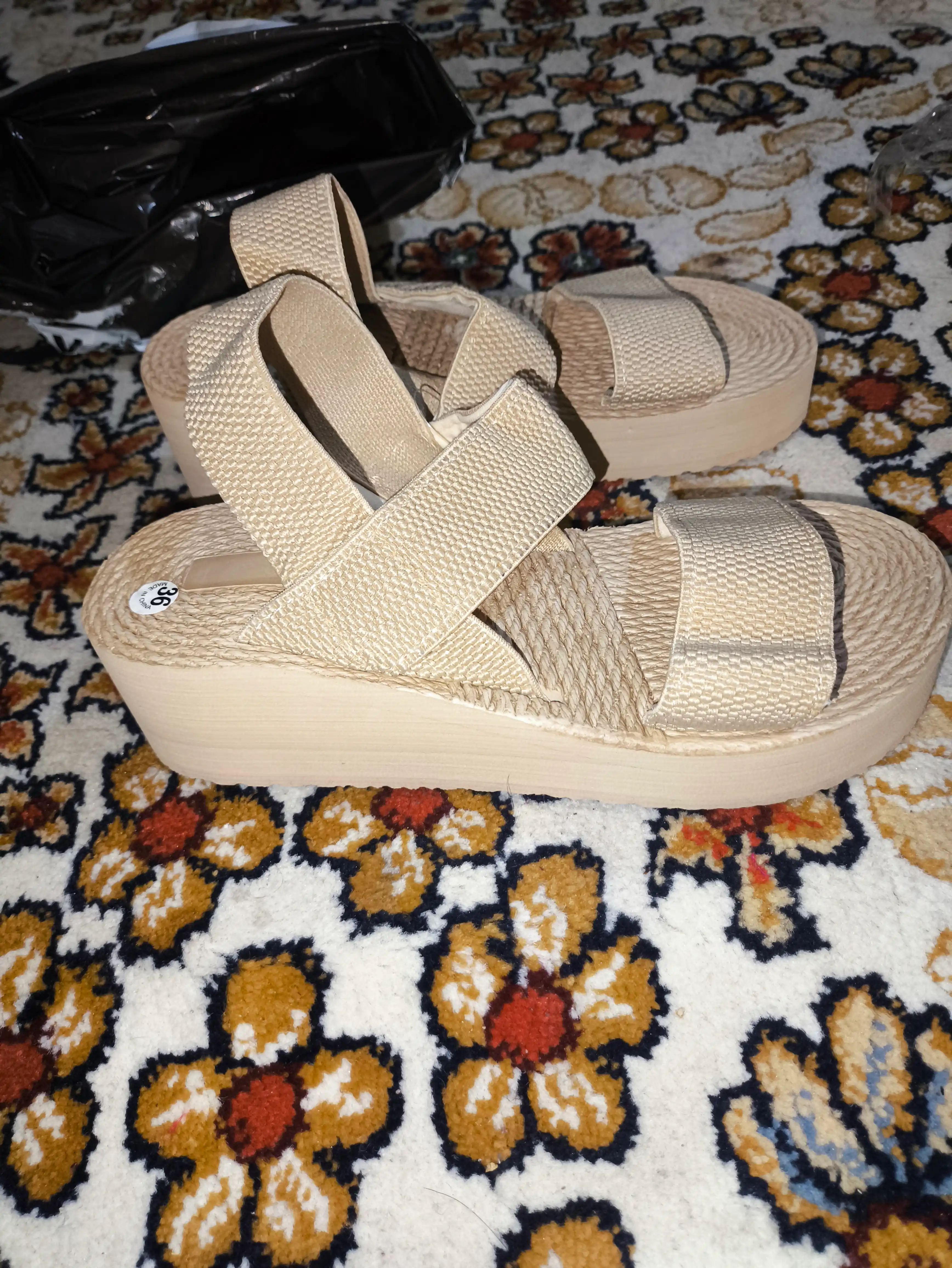 Ayollar uchun yozgi sandal yengil va qulay sandallari Xitoyda ishlab chiqarilgan 36-40