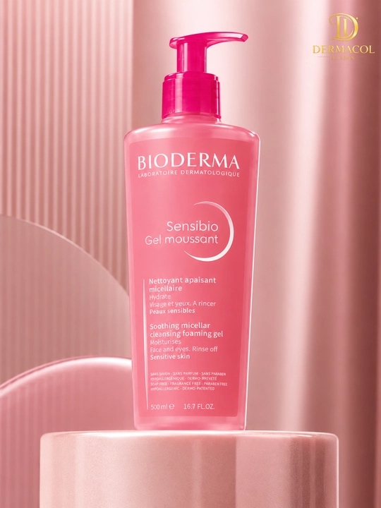 Мягкий гель для умывания лица Sensibio Moussant Bioderm для ежедневного ухода 500 мл