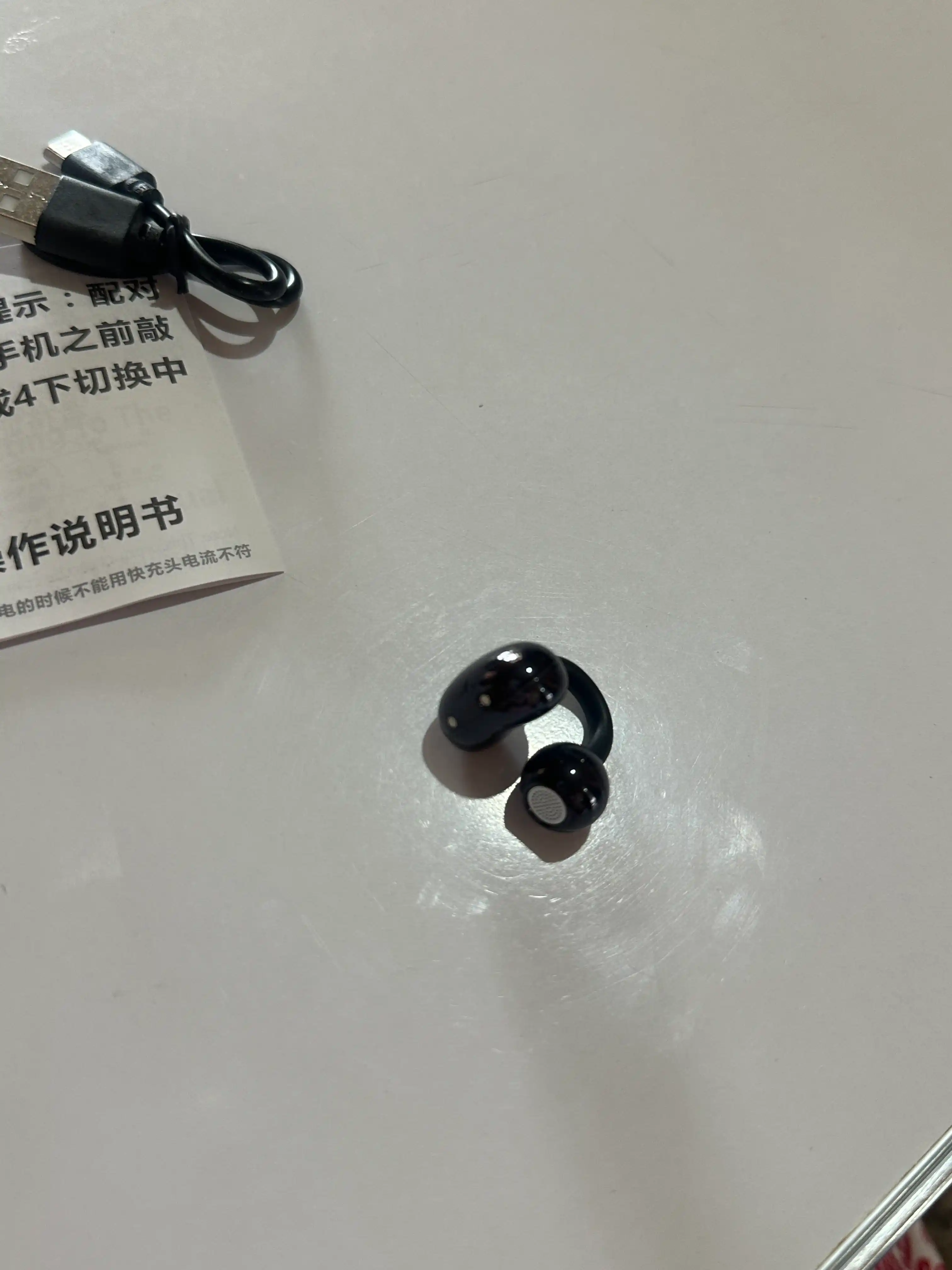 Simsiz Bluetooth naushniklar, yuqori sifatli ovoz, qulay va zamonaviy dizayn