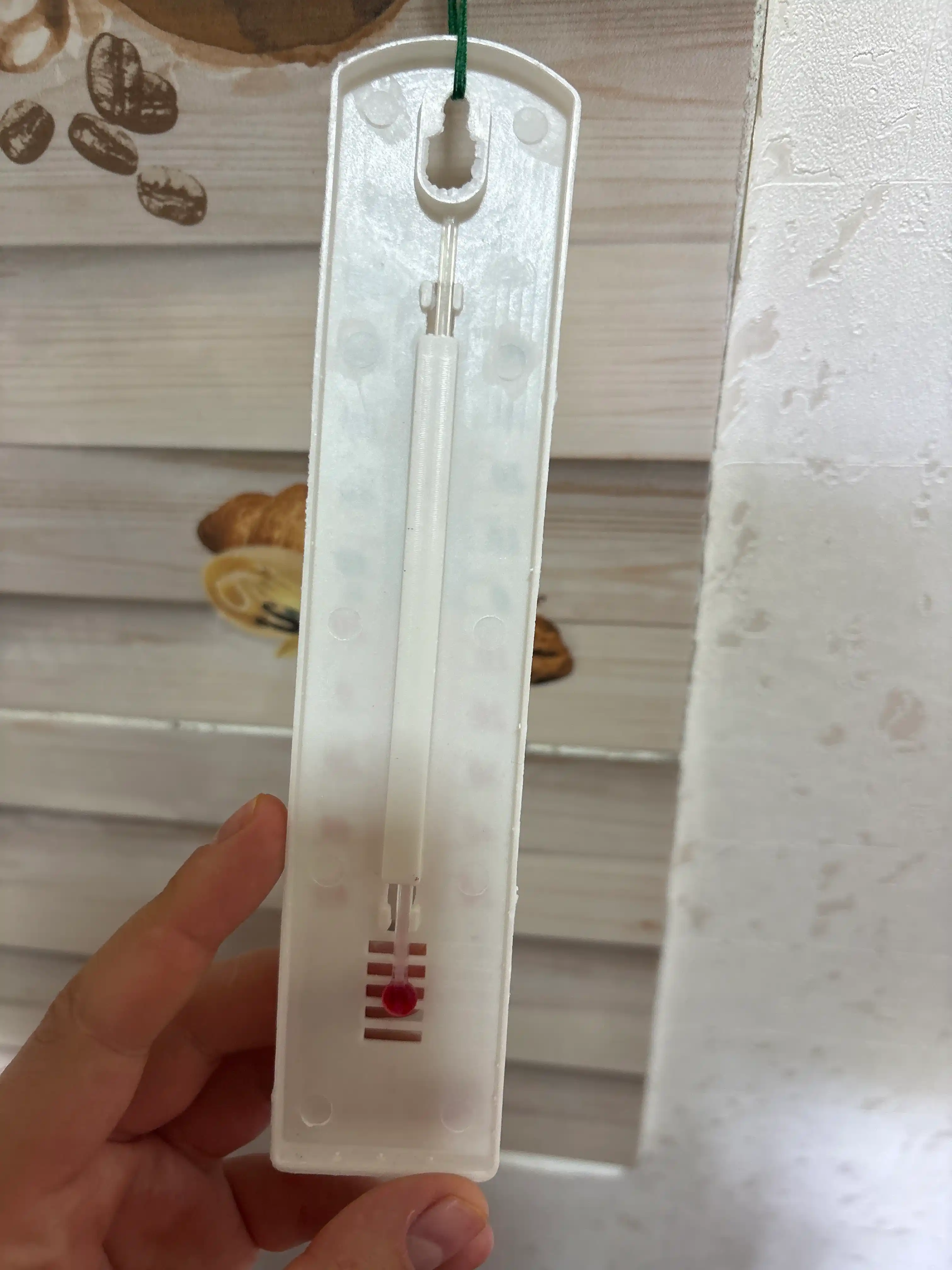 Devor termometri, ichki va tashqi havo xaroratini olchash uchun