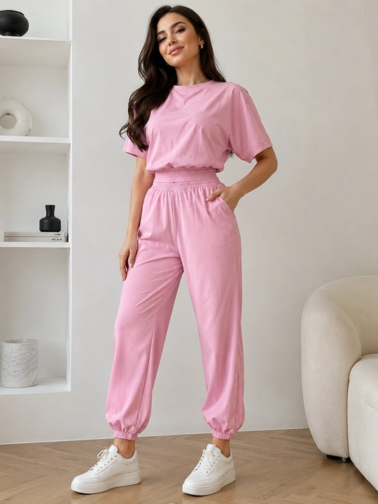 Ayollar uchun oq, pushti, toq kok sport komplekt yozgi kostyum, oversize futbolka va shim