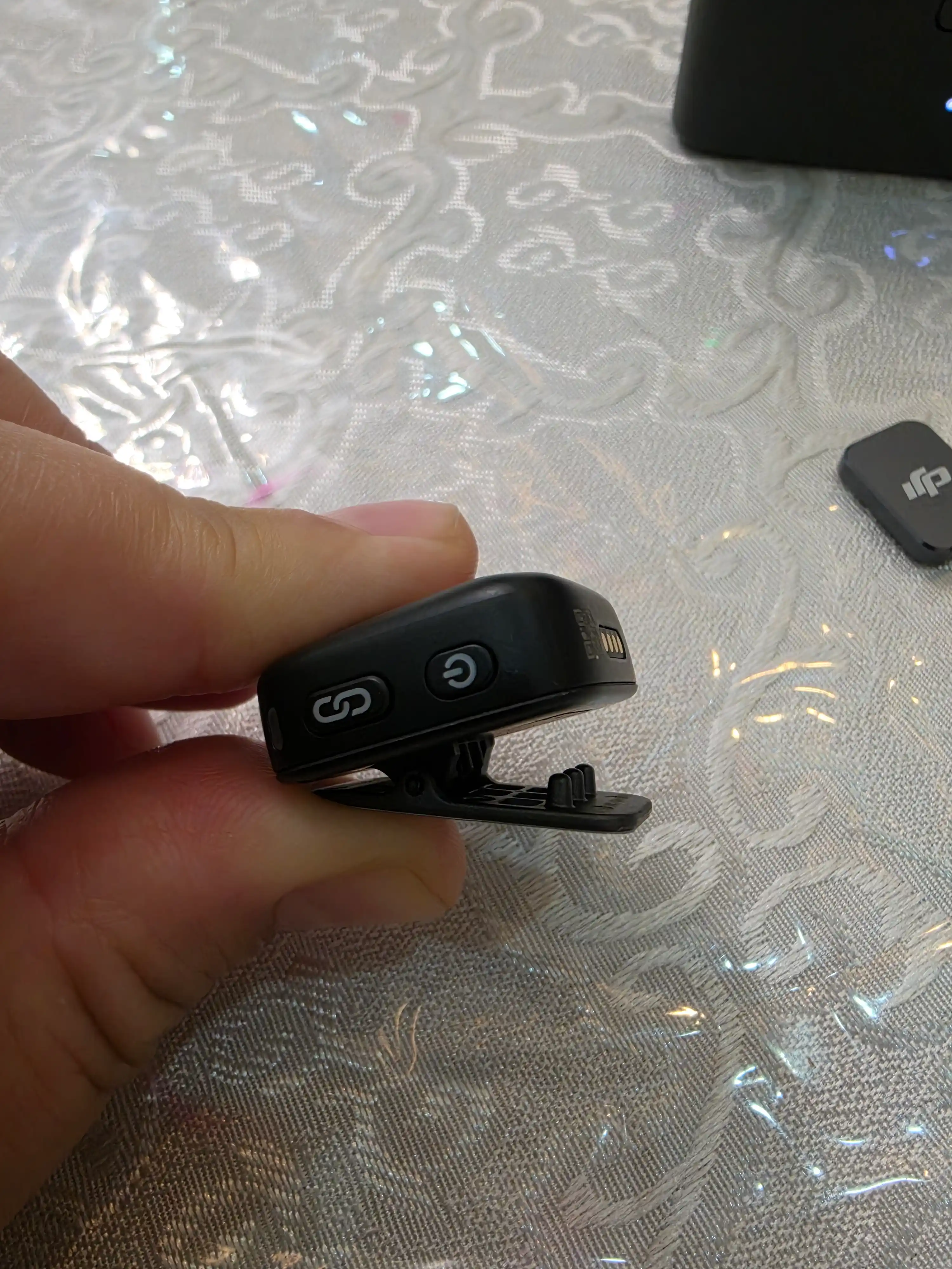 Simsiz mikrofon DJI Mic Mini (2+1), iPhone va Android uchun, shovqinsiz ovoz yozish, +quti