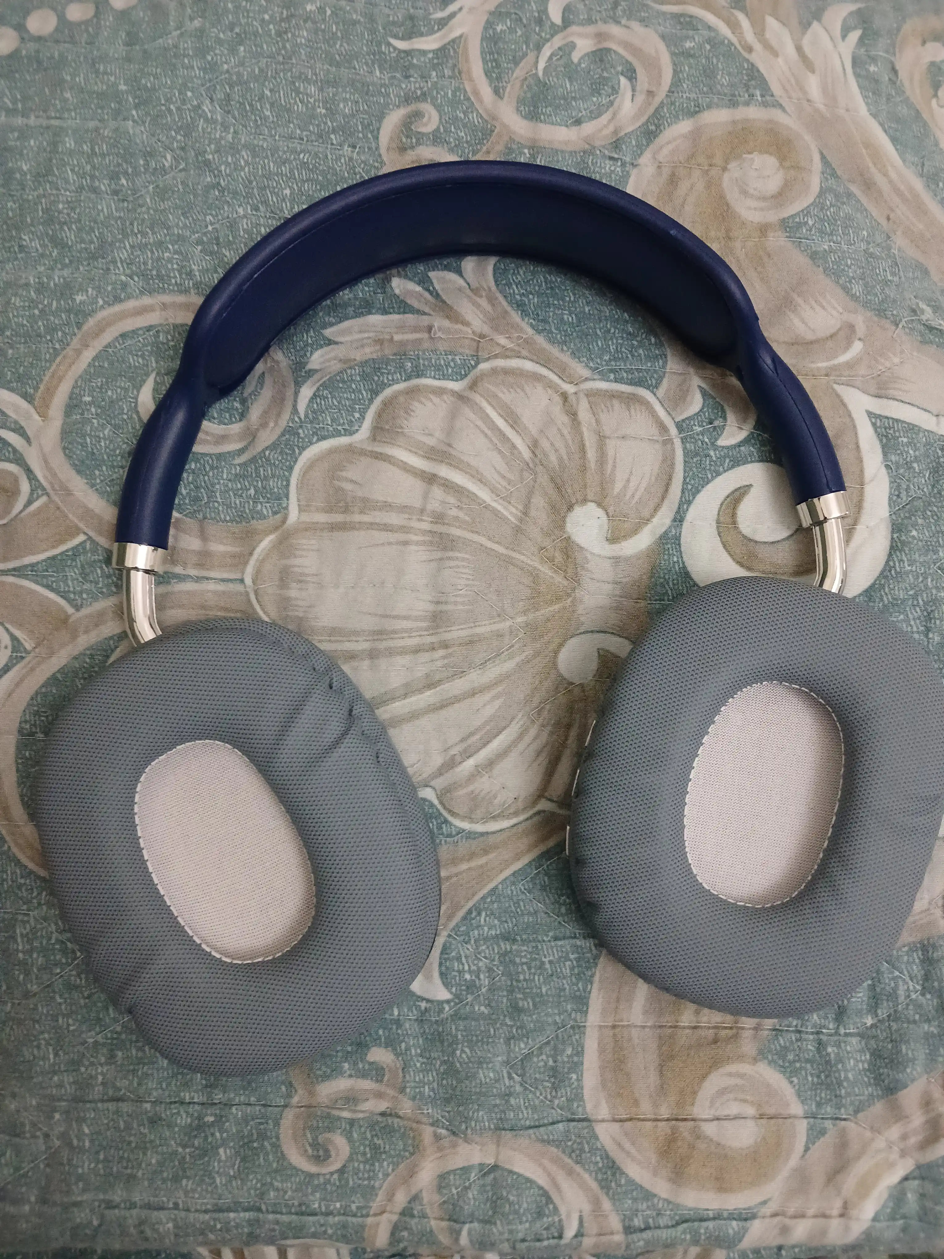 Simsiz Bluetooth quloqchinlar P9, mikrofonli, to'liq o'lchamli