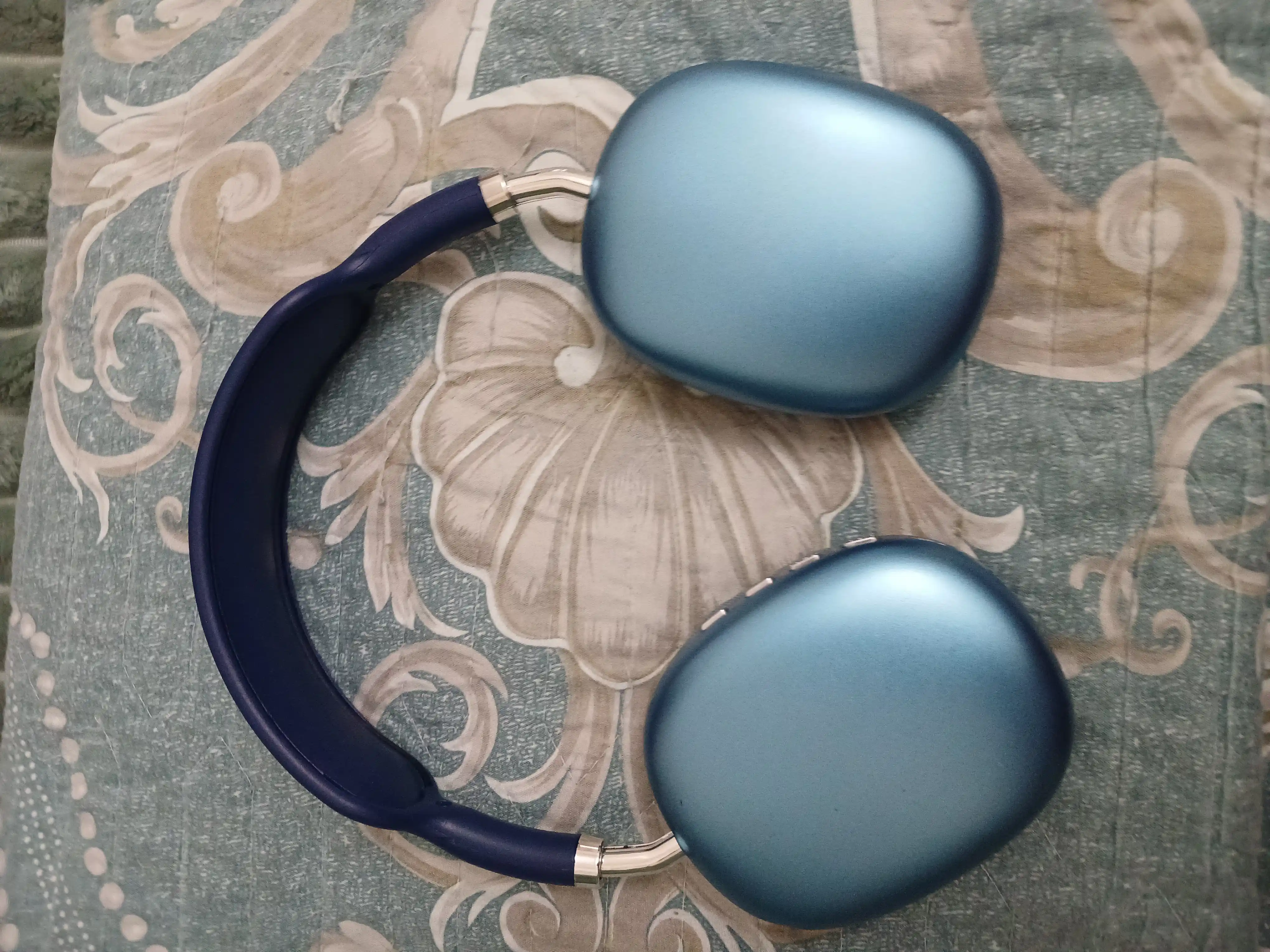 Simsiz Bluetooth quloqchinlar P9, mikrofonli, to'liq o'lchamli