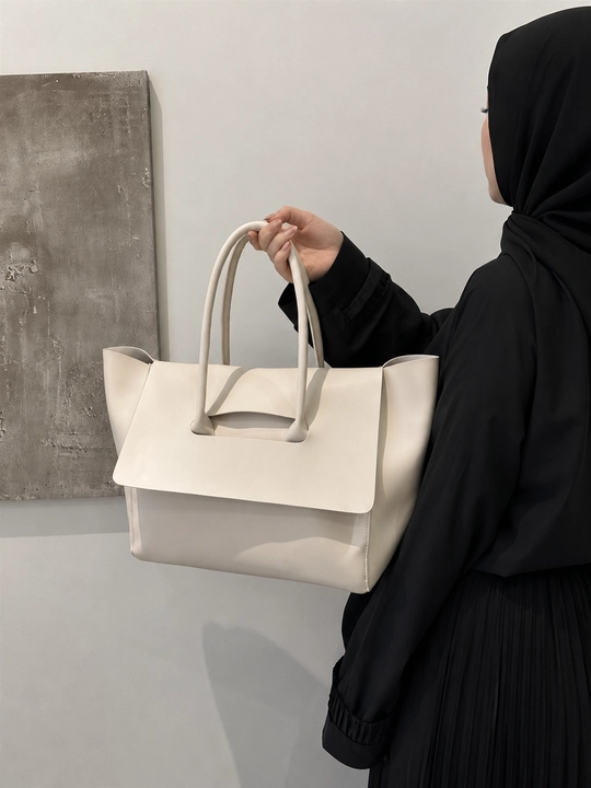 Ayollar uchun katta tote sumka, PU material, klapanli va tutqichli