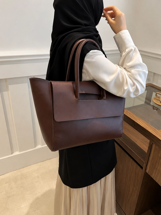 Ayollar uchun katta tote sumka, PU material, klapanli va tutqichli