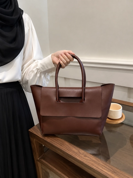 Ayollar uchun katta tote sumka, PU material, klapanli va tutqichli