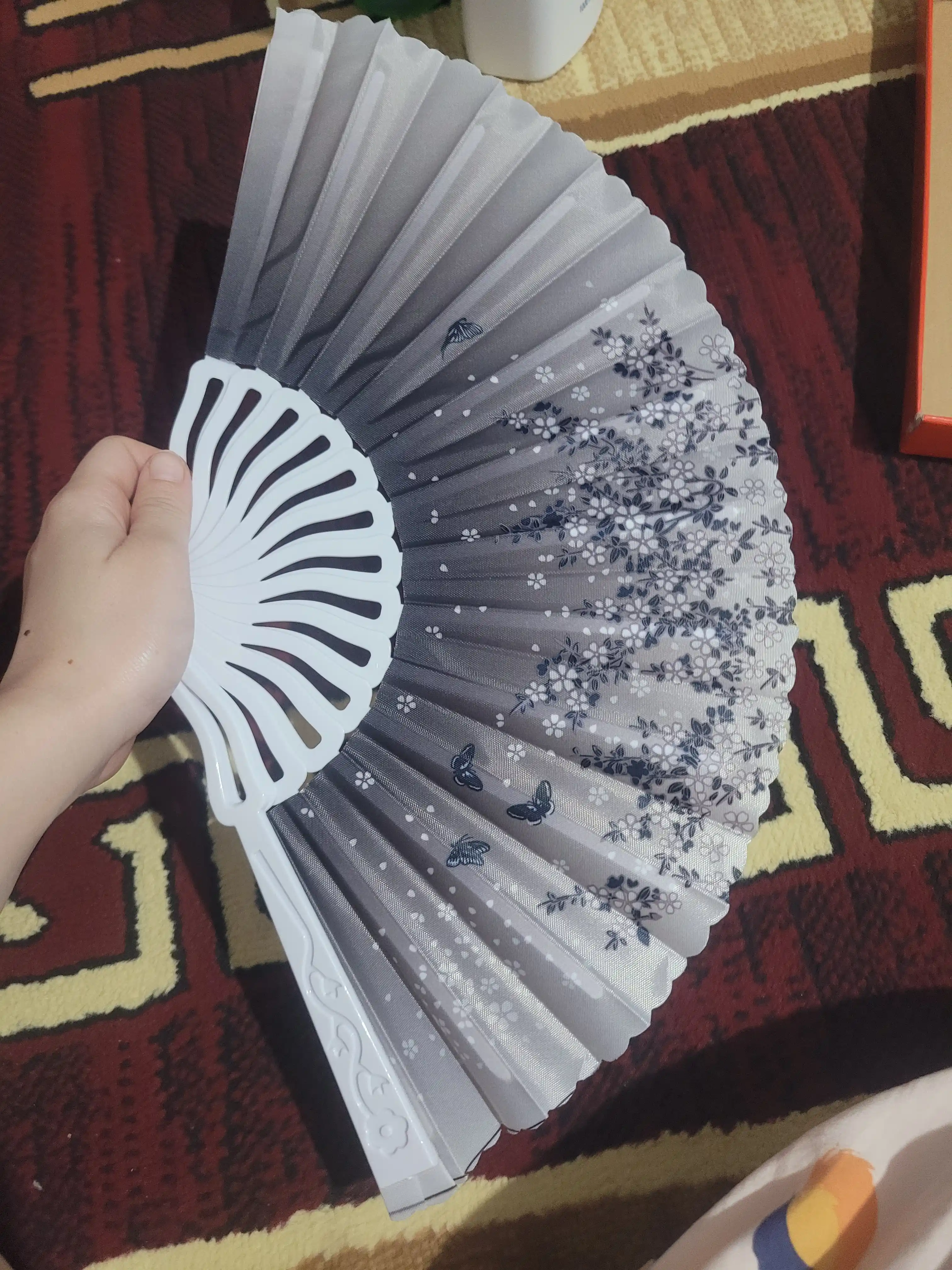 Yig‘ma ayollar yelpig‘ichi