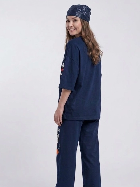Двойка женская, oversize, свободного кроя, с широкими брюками и футболкой