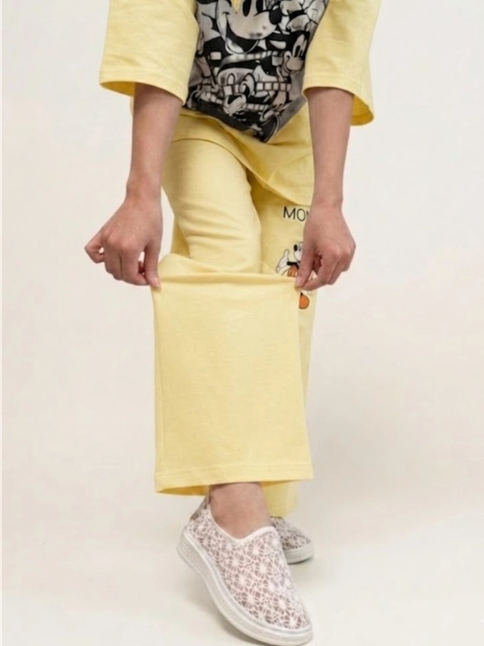 Двойка женская, oversize, свободного кроя, с широкими брюками и футболкой