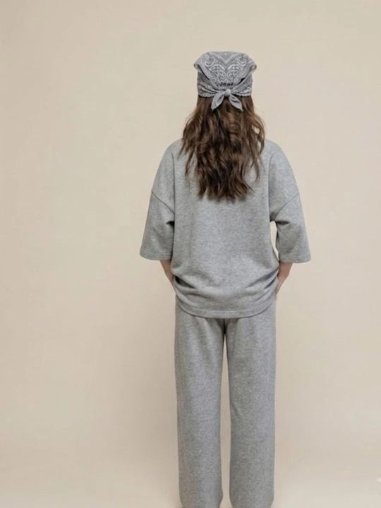 Двойка женская, oversize, свободного кроя, с широкими брюками и футболкой