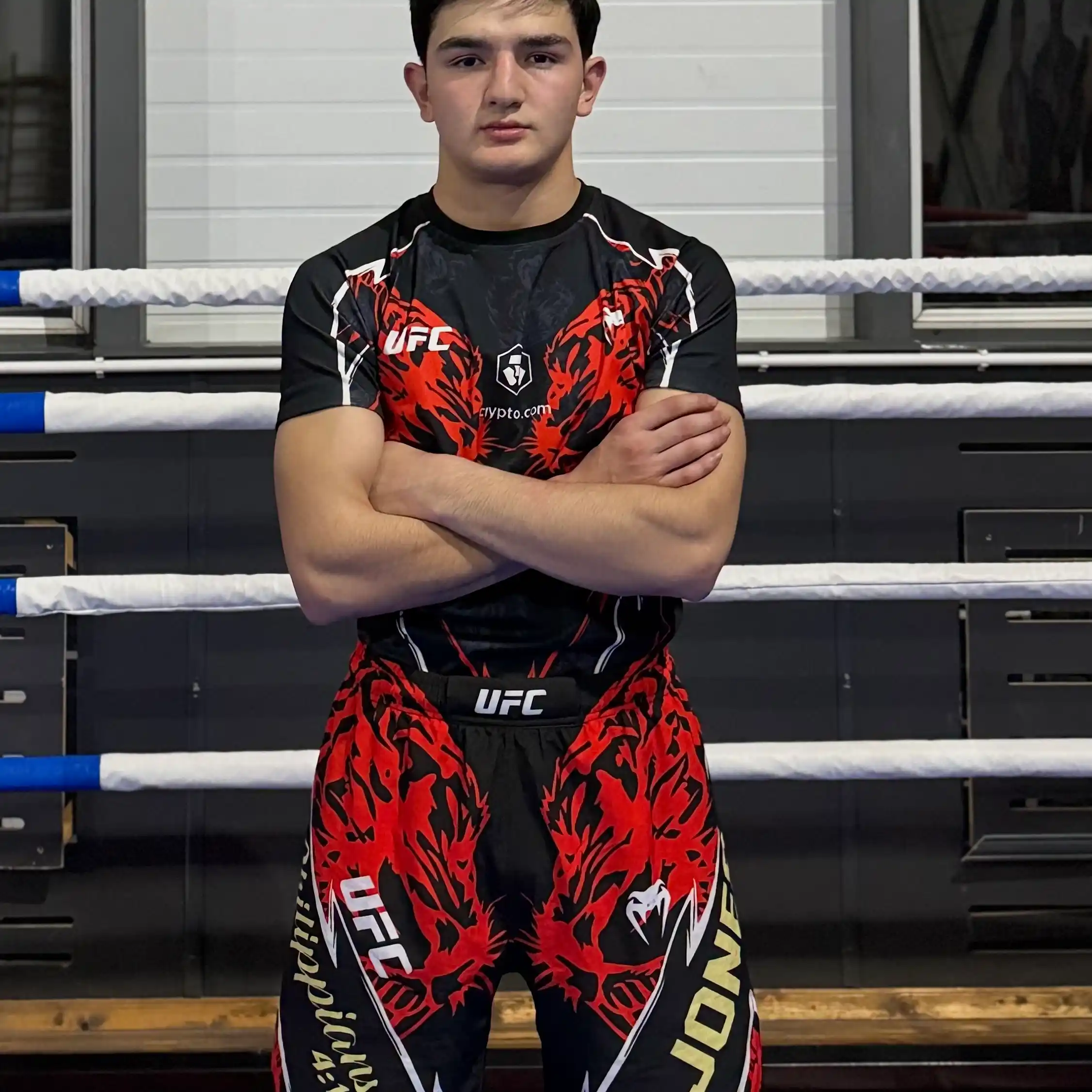 Спортивная одежда ММА, UFC Джонс