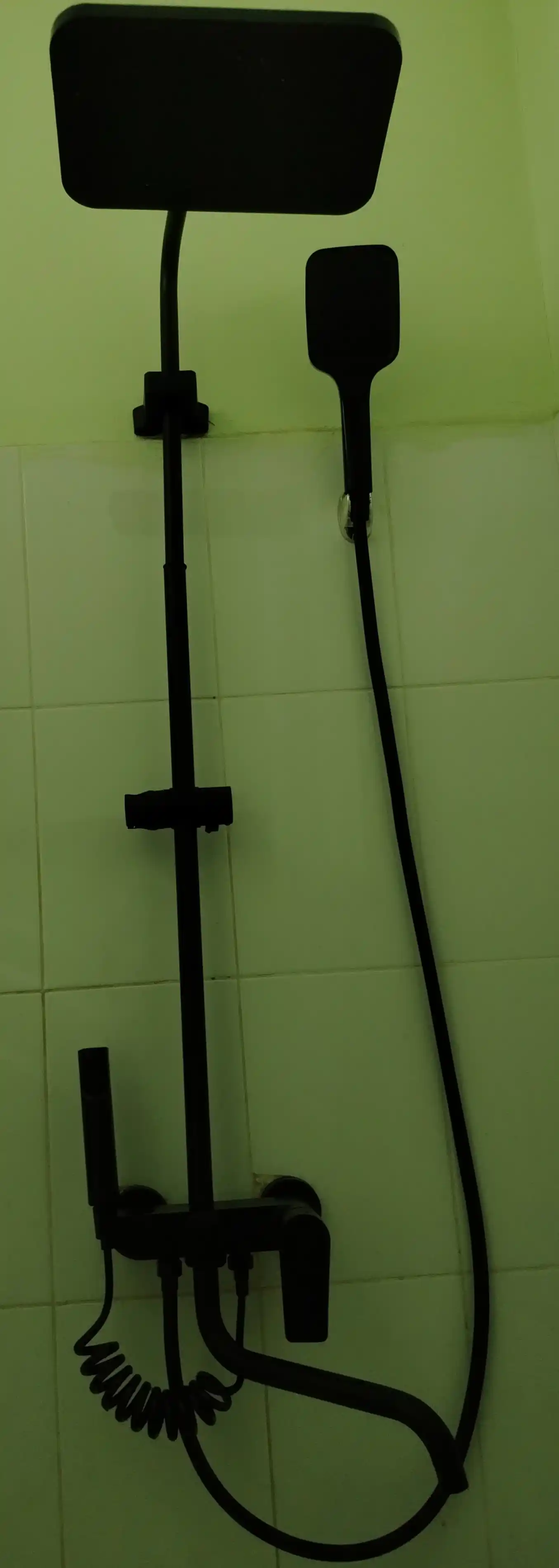 Dush tizimi, 4 tasi 1 da, tropik dush, dush aralashtirgich, vanna uchun aralashtirgich
