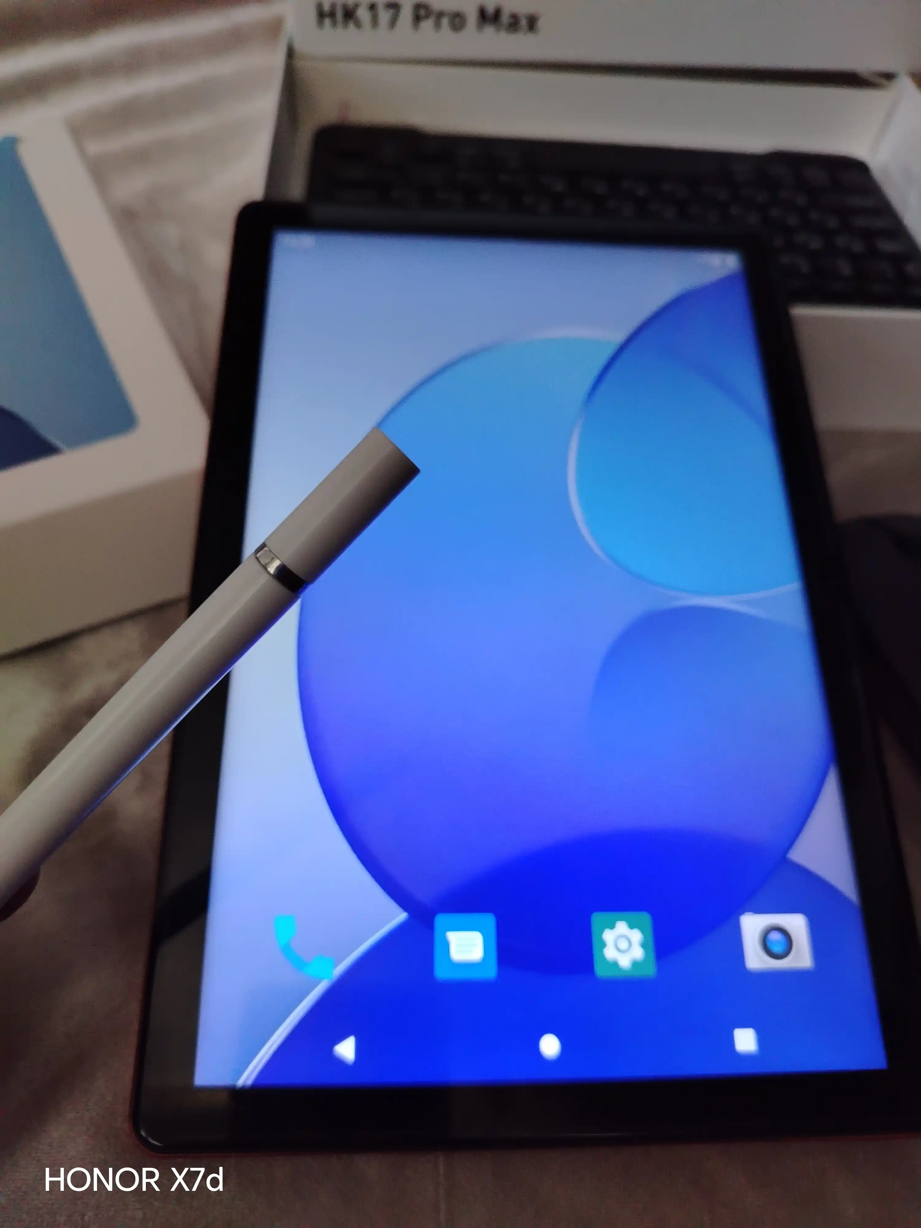 Планшет умный 17 Pro Max с металлическим корпусом Smart Android 15 UZIMEI клавиатура мышь