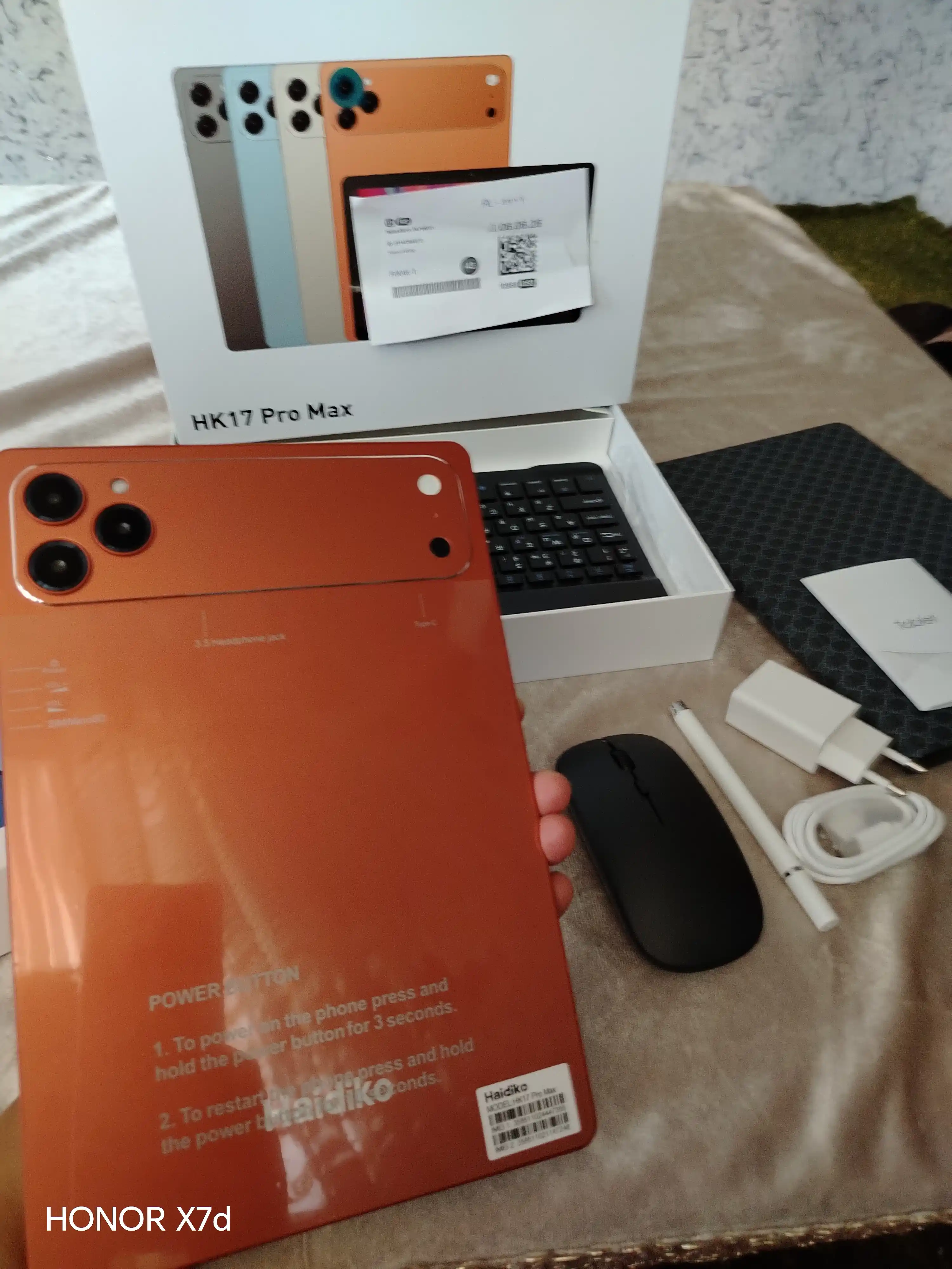 Планшет умный 17 Pro Max с металлическим корпусом Smart Android 15 UZIMEI клавиатура мышь