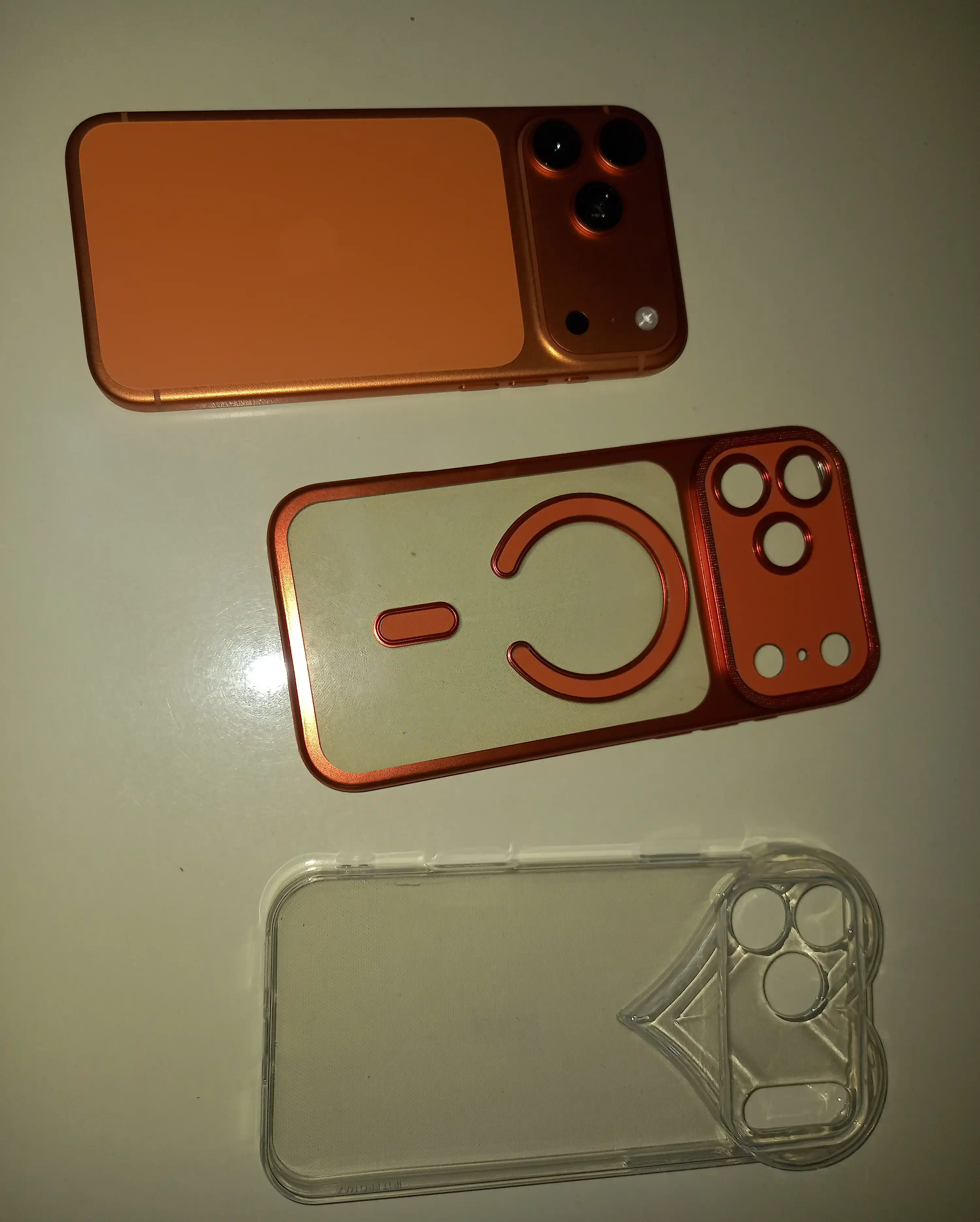 Чехлы для телефонов iPhone