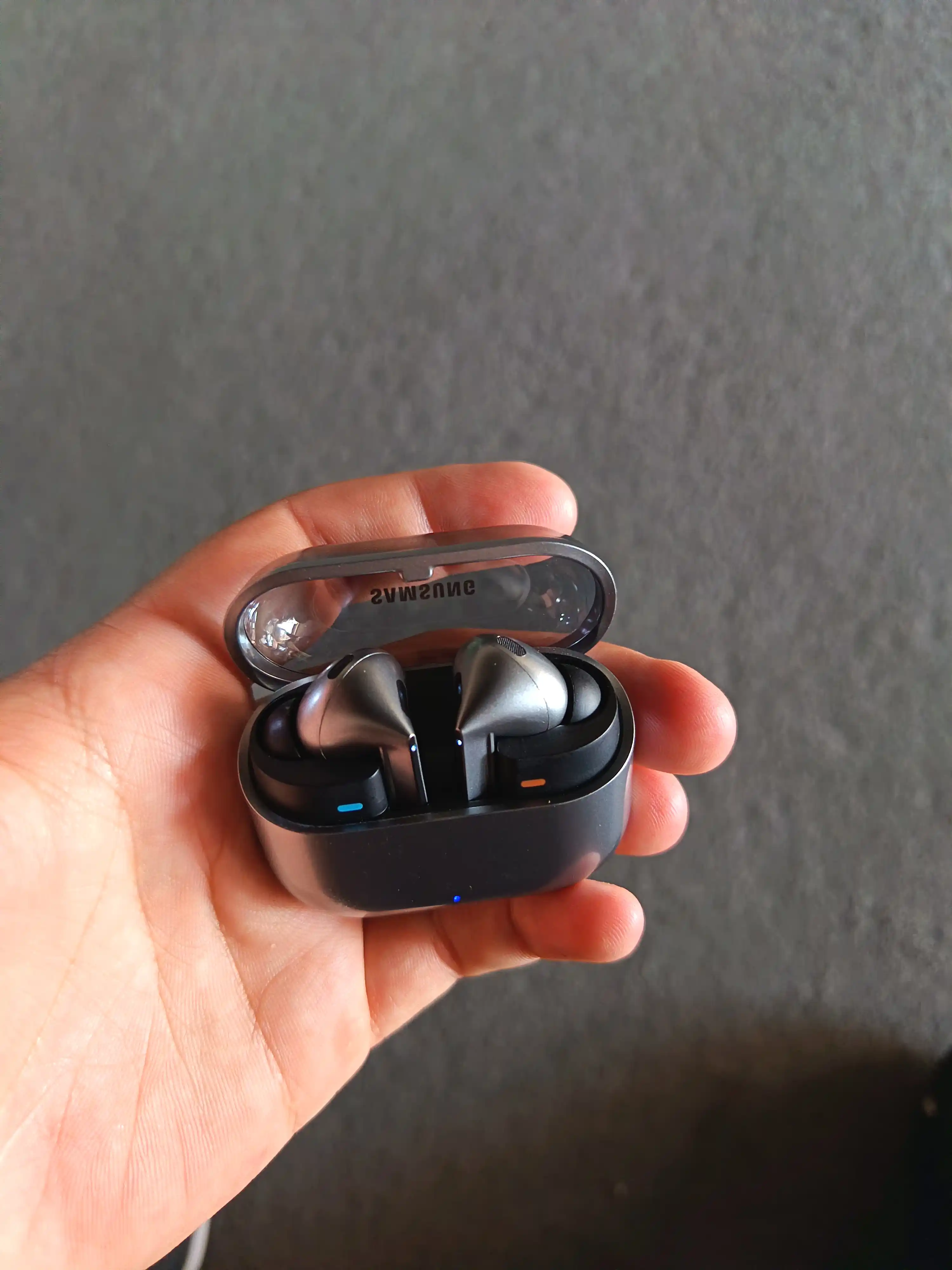Sensorli Galaxy Buds 3 Pro simsiz quloqchinlari