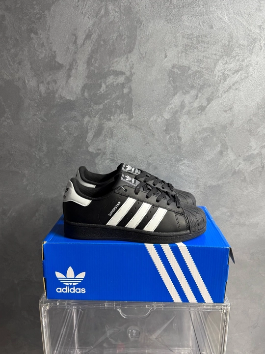Adidas Superstar krossovkasi, uniseks, klassik sport uslubi, oq-qora - qora-oq - 