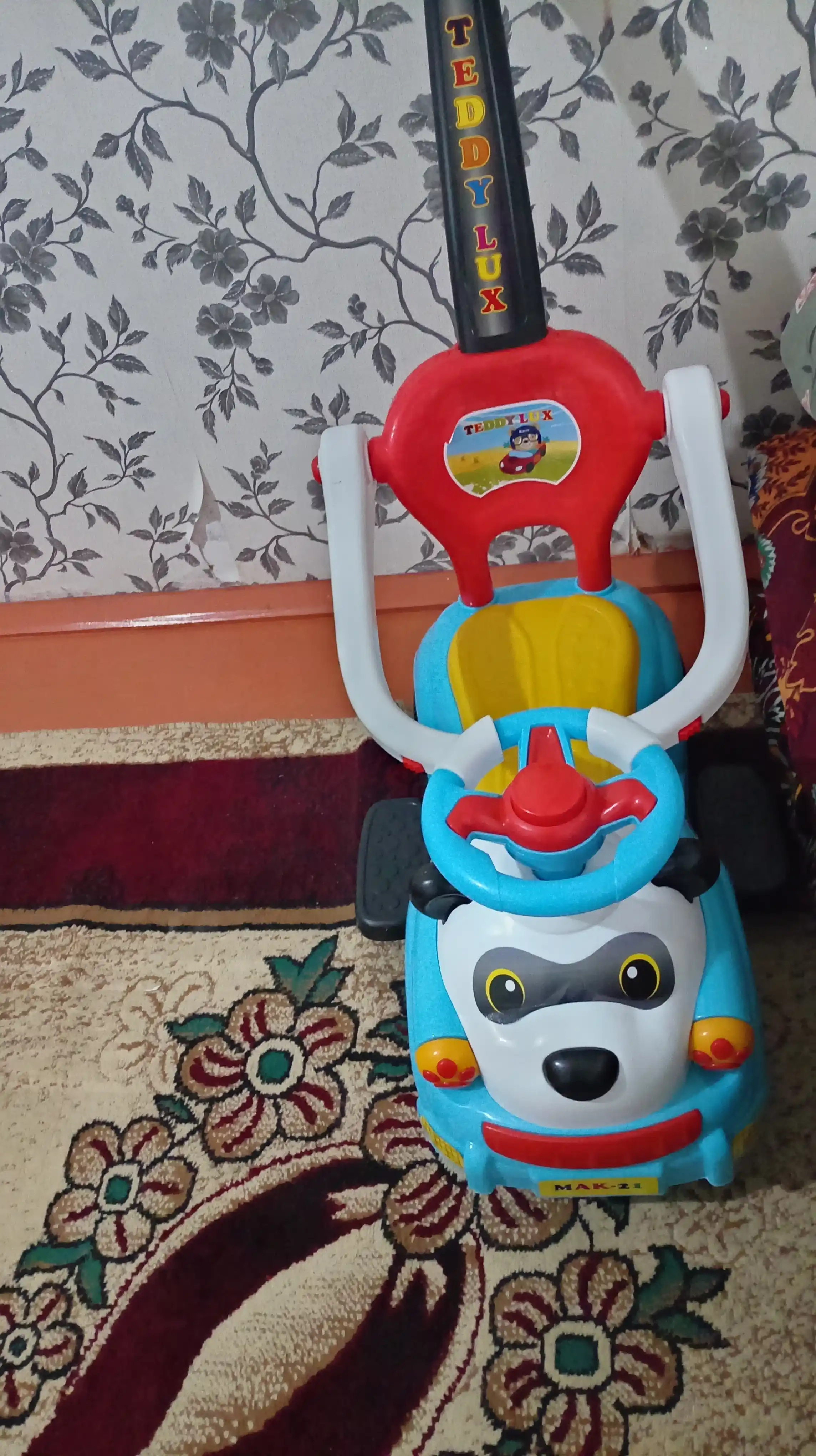 Толокар для детей, машина каталка, детский автомобиль, коляска