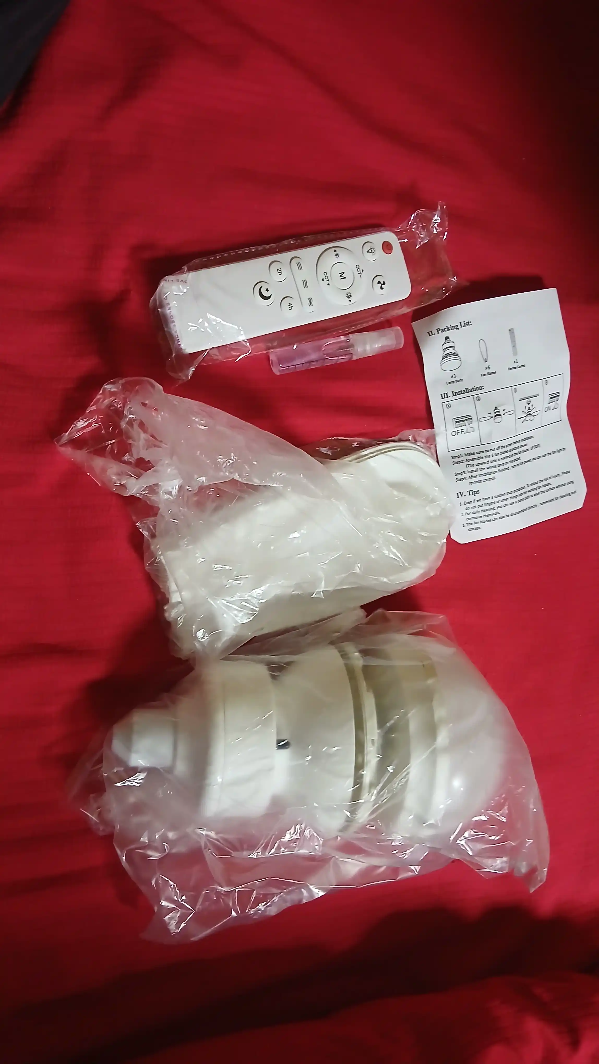 LED ventilyatorli qandil, pultli, 3 yoritish rejimi, 4 tezlik, E27, 40W, barcha xona uchun