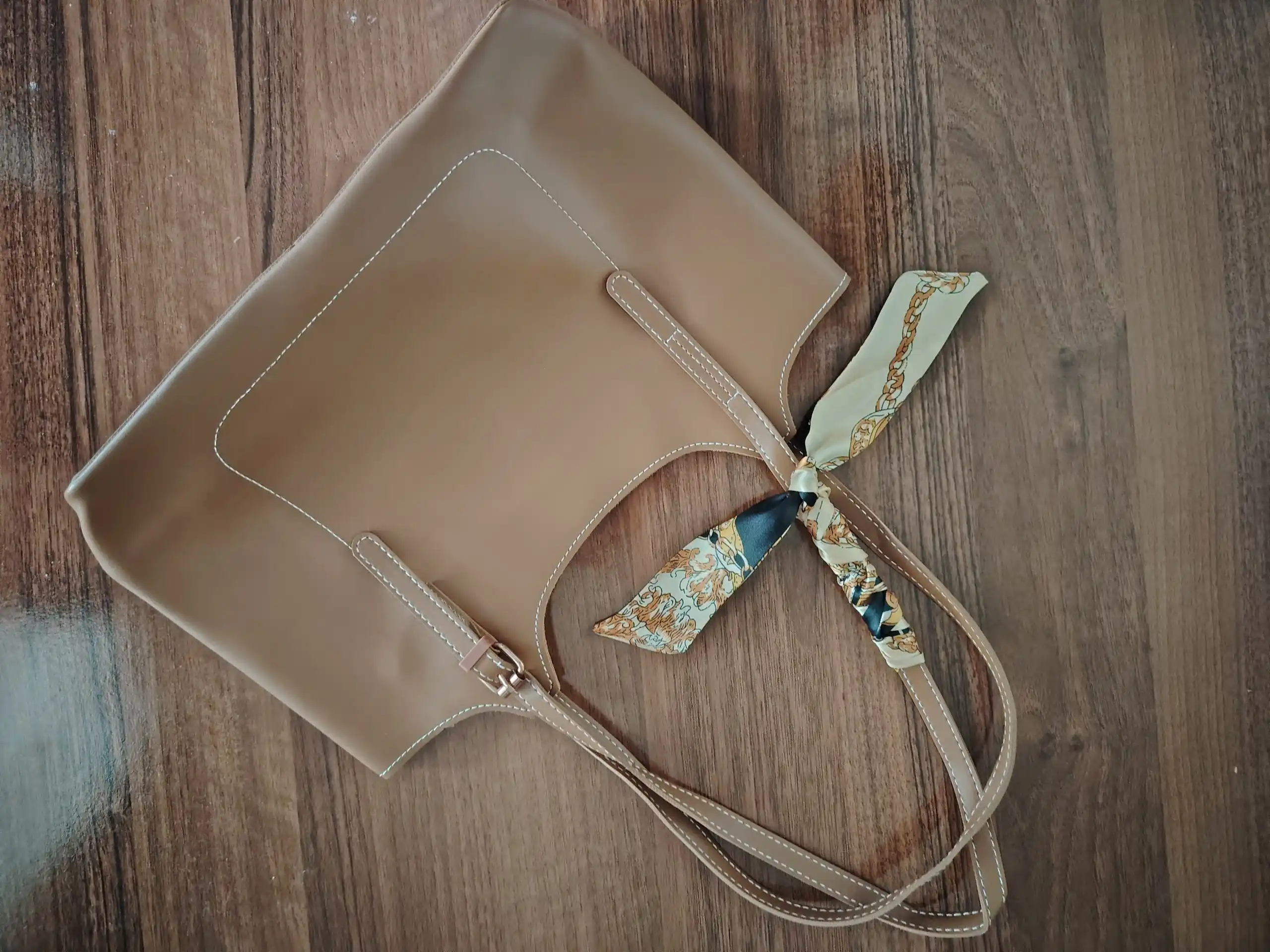 Ayollar yelkama sumkasi, eko charm, katta sig‘imli